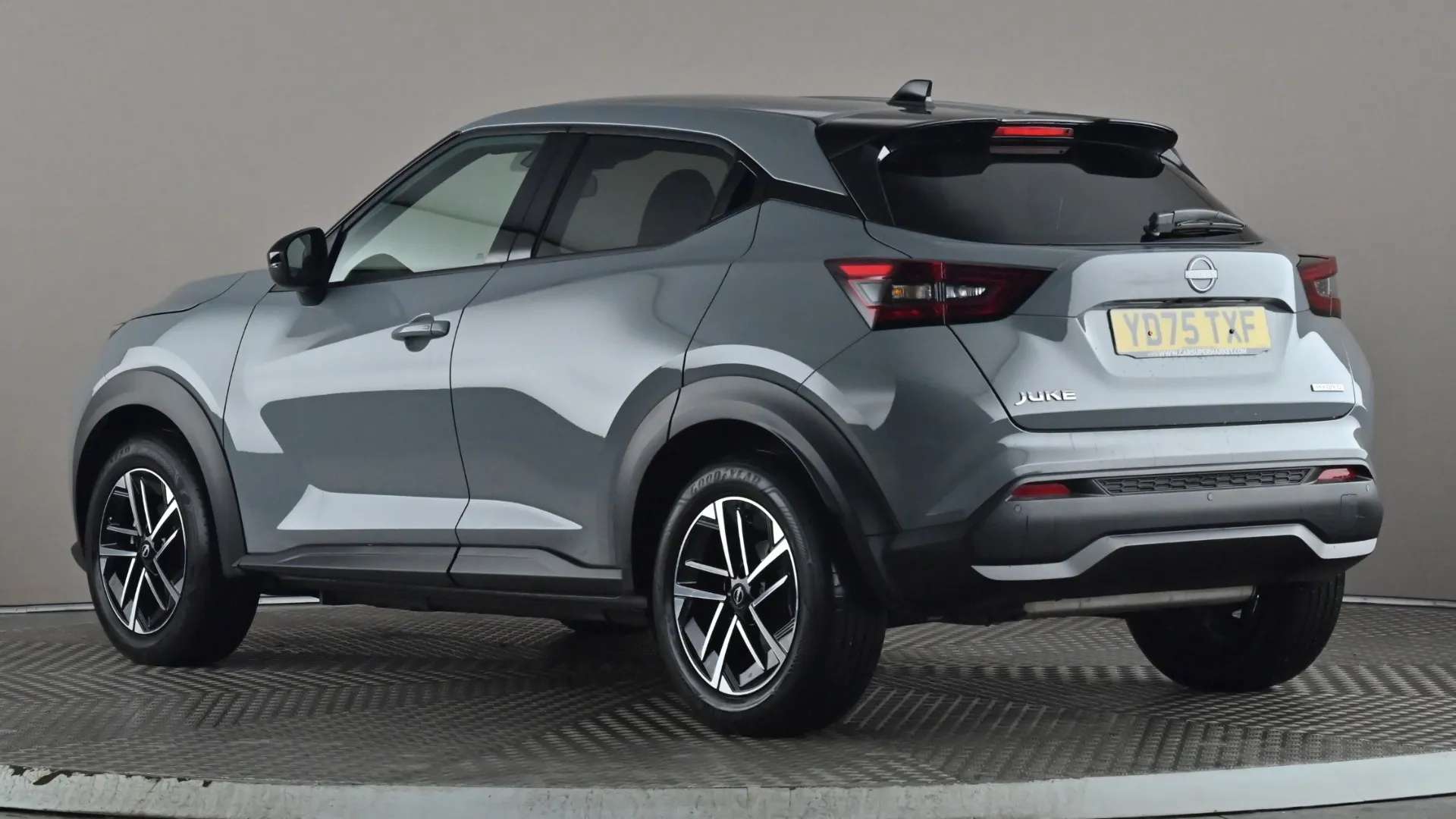 A 2025 NISSAN JUKE 1.6 Hybrid N-Connecta Auto A 2025 NISSAN JUKE 1.6 Hybrid N-Connecta Auto