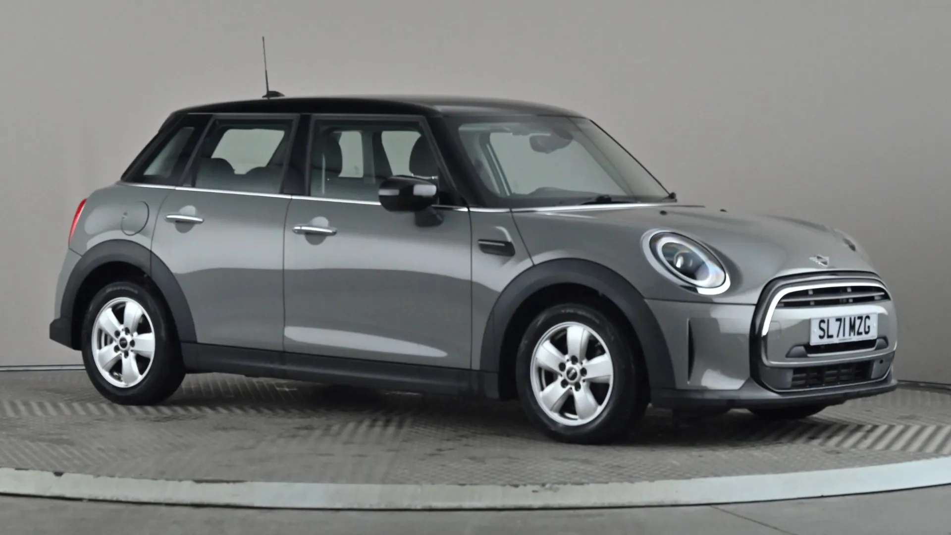 A 2021 MINI HATCH 1.5 Cooper Classic A 2021 MINI HATCH 1.5 Cooper Classic