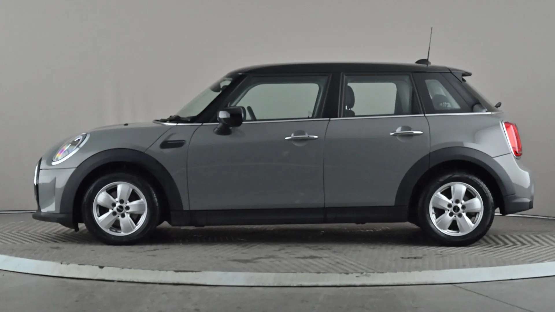 A 2021 MINI HATCH 1.5 Cooper Classic A 2021 MINI HATCH 1.5 Cooper Classic
