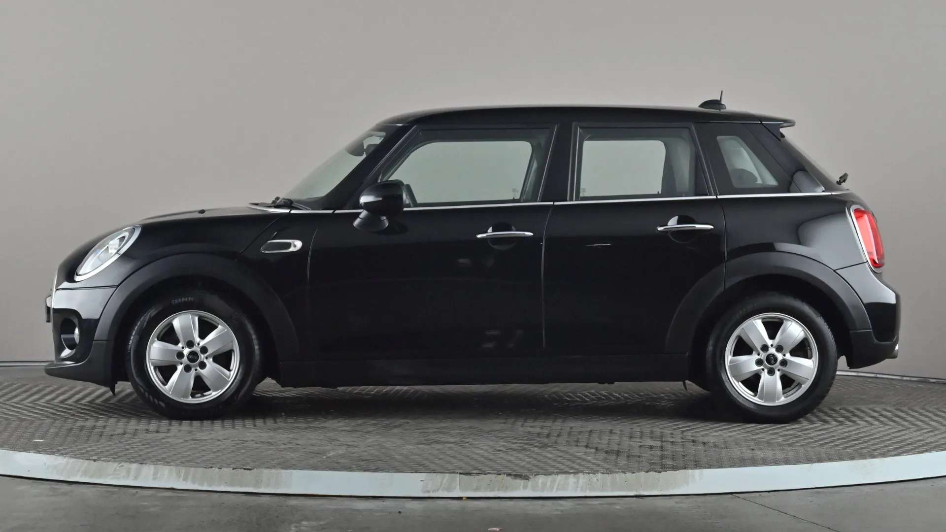 A 2018 MINI HATCH 1.5 Cooper D II A 2018 MINI HATCH 1.5 Cooper D II