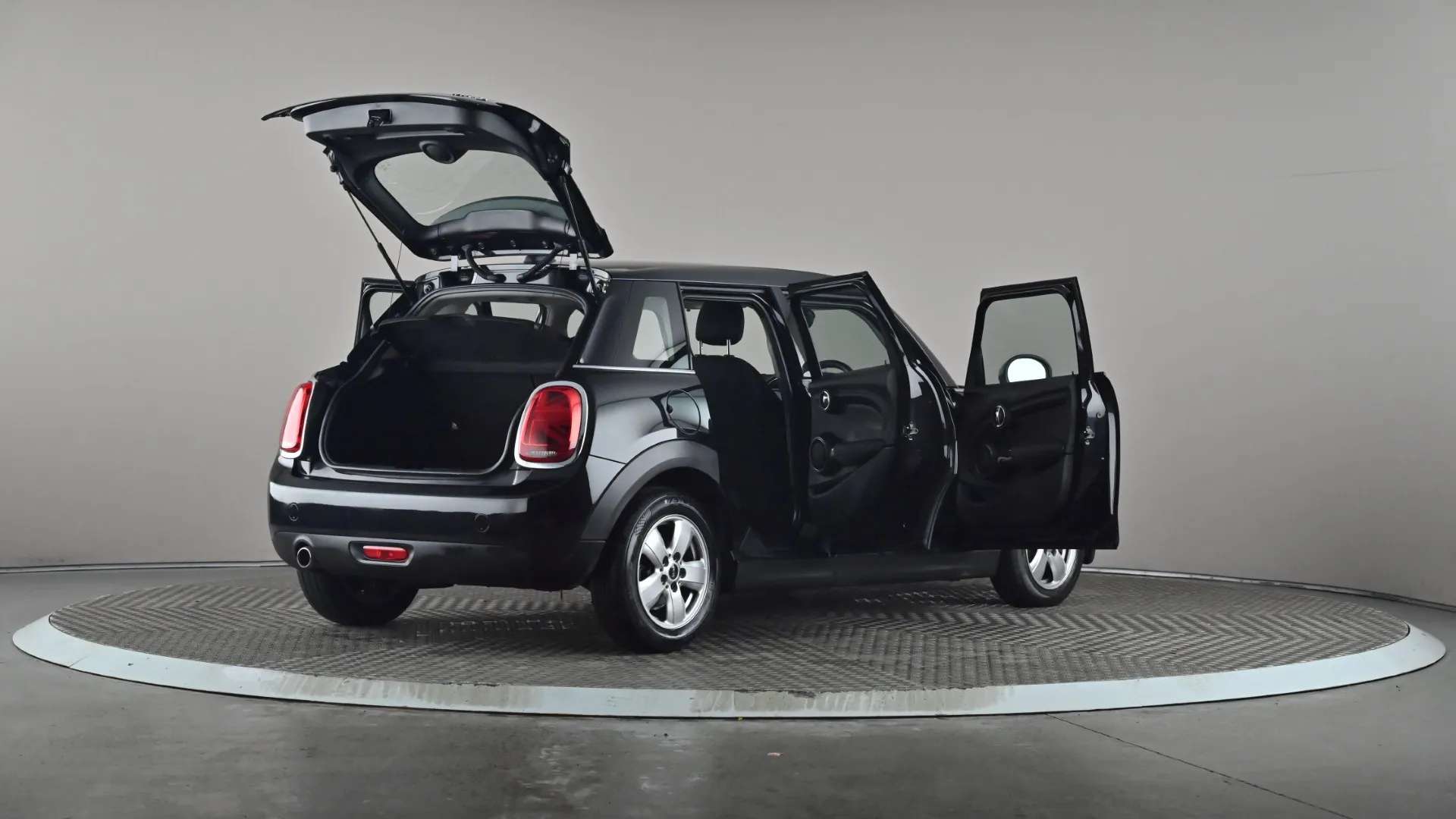 2018 MINI HATCH 2018 MINI HATCH