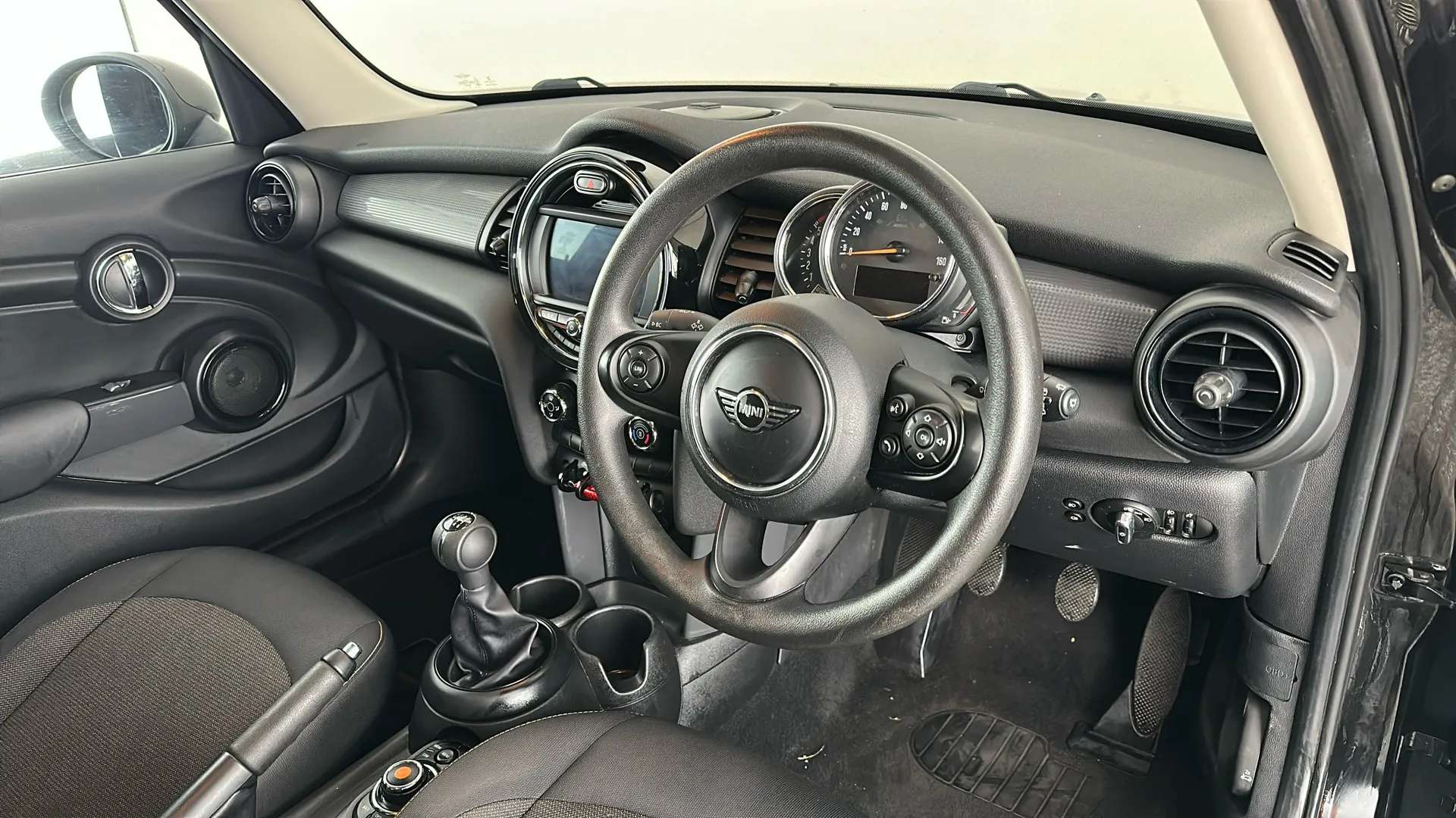 2018 MINI HATCH 2018 MINI HATCH