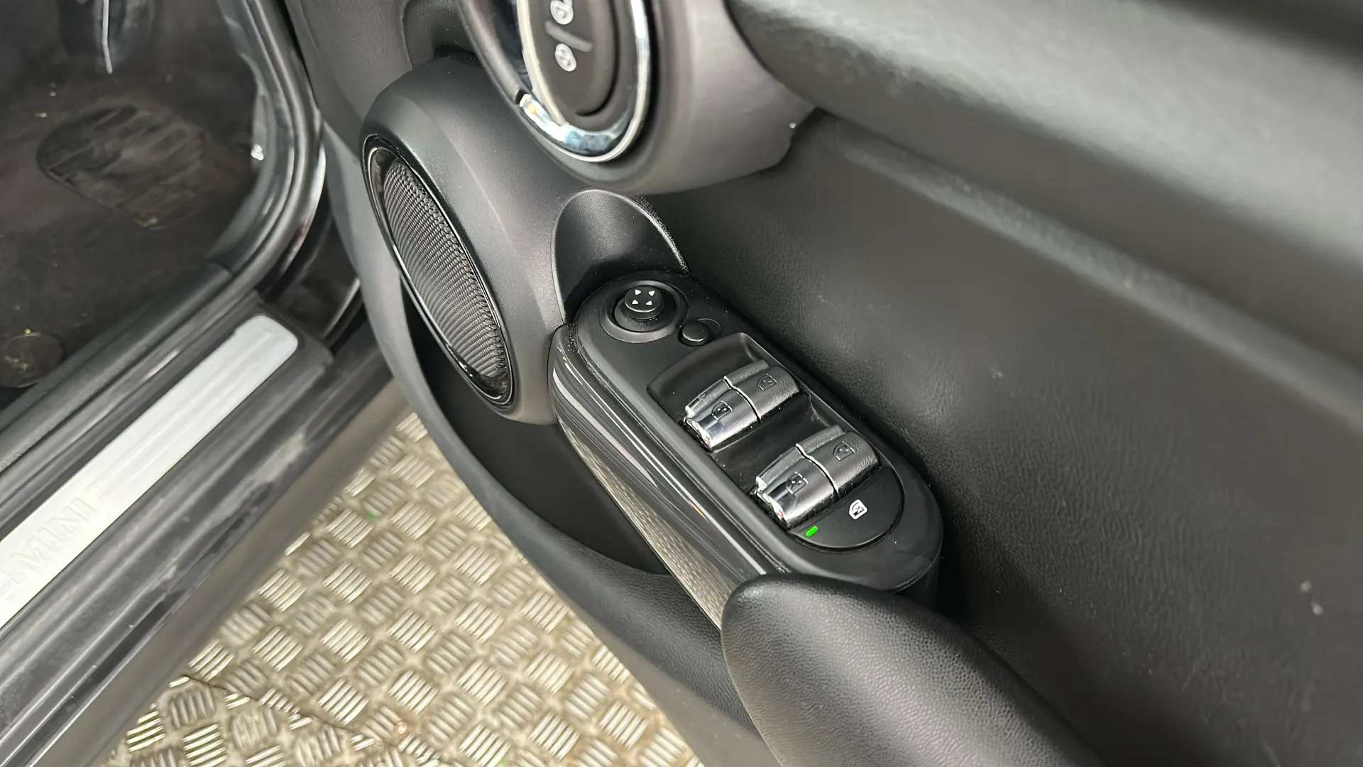 2018 MINI HATCH 2018 MINI HATCH