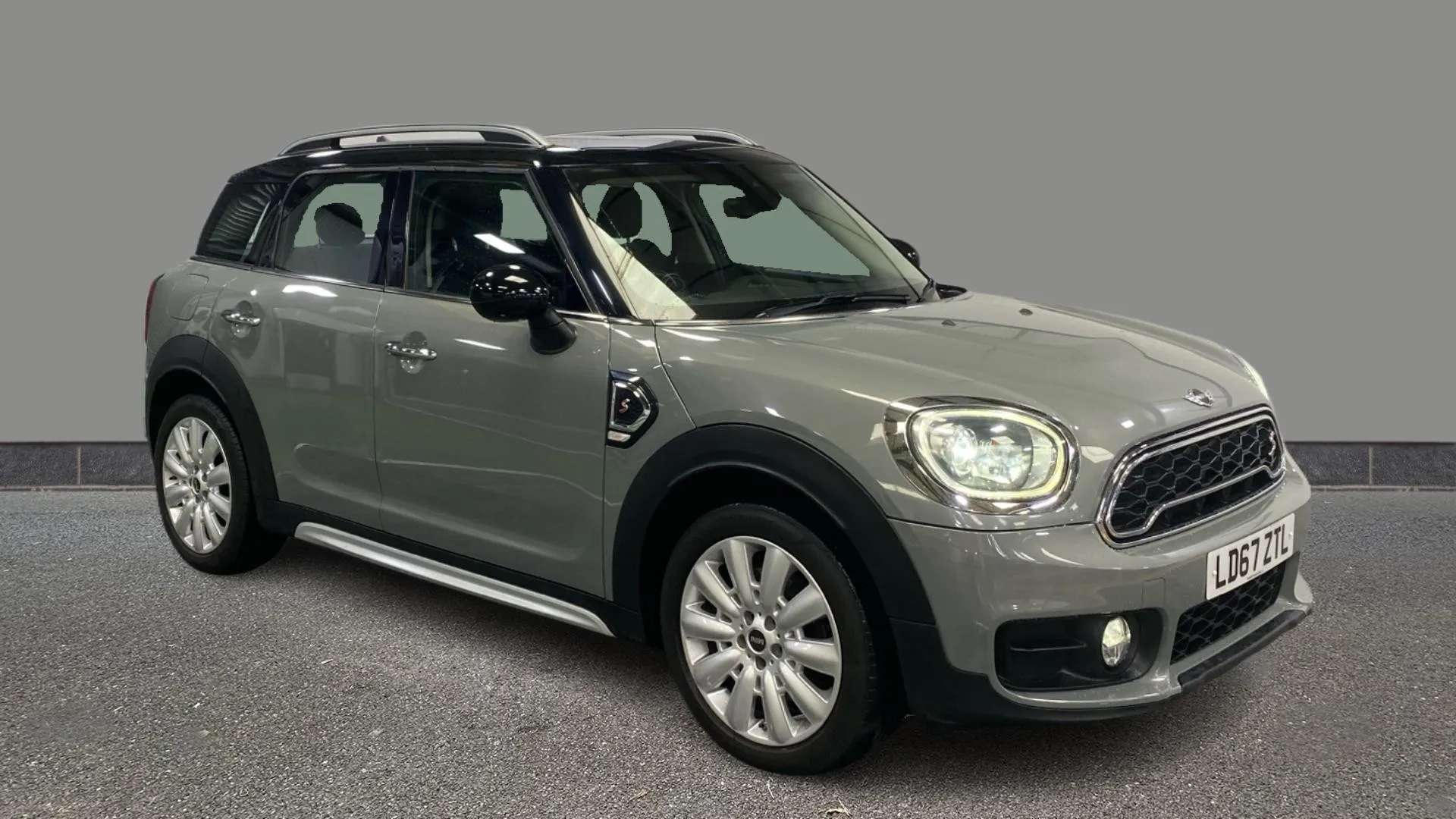 A 2017 MINI COUNTRYMAN 2.0 Cooper S Auto A 2017 MINI COUNTRYMAN 2.0 Cooper S Auto