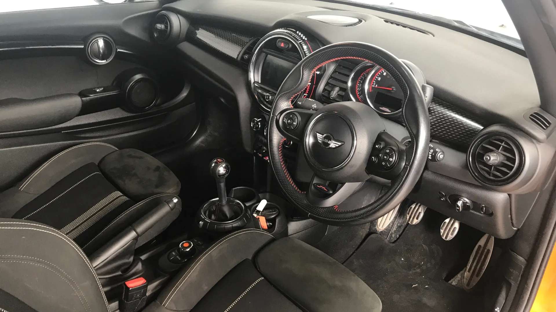 2017 MINI HATCH 2017 MINI HATCH