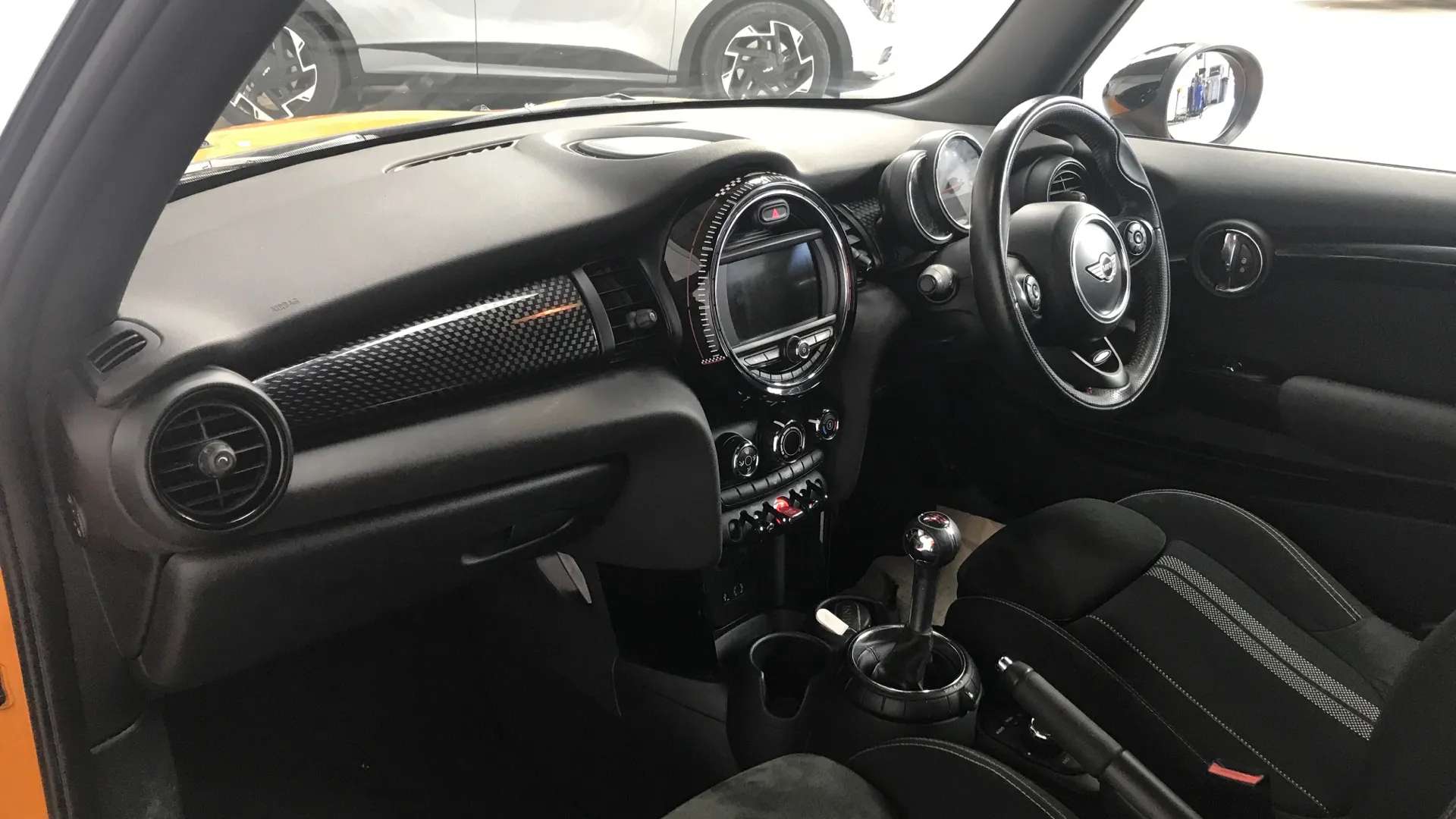 2017 MINI HATCH 2017 MINI HATCH