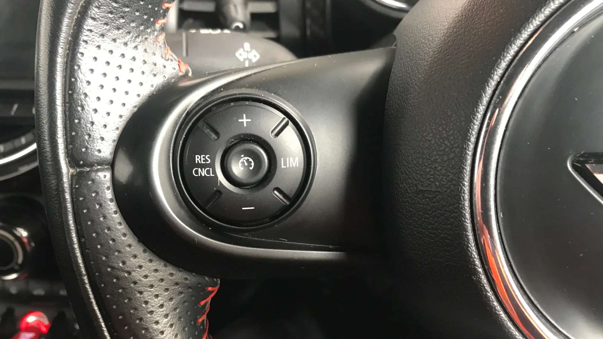 2017 MINI HATCH 2017 MINI HATCH