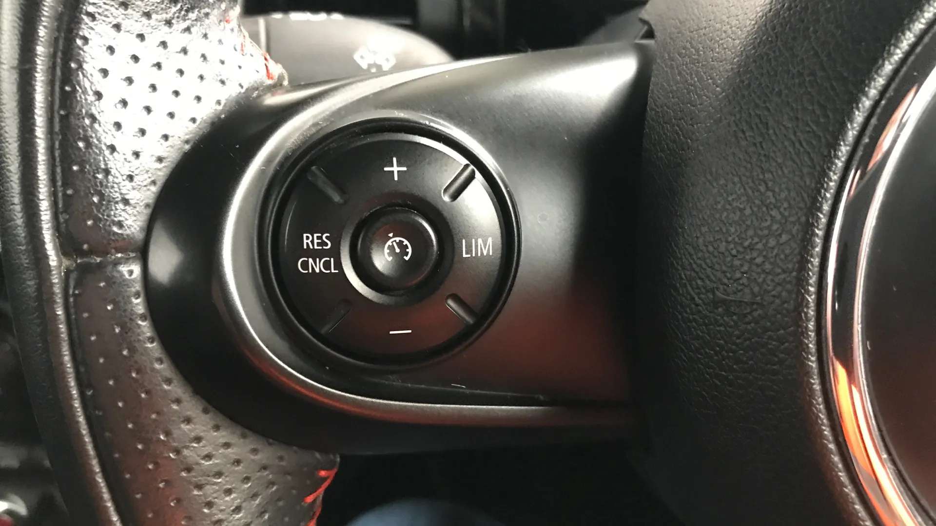 2017 MINI HATCH 2017 MINI HATCH