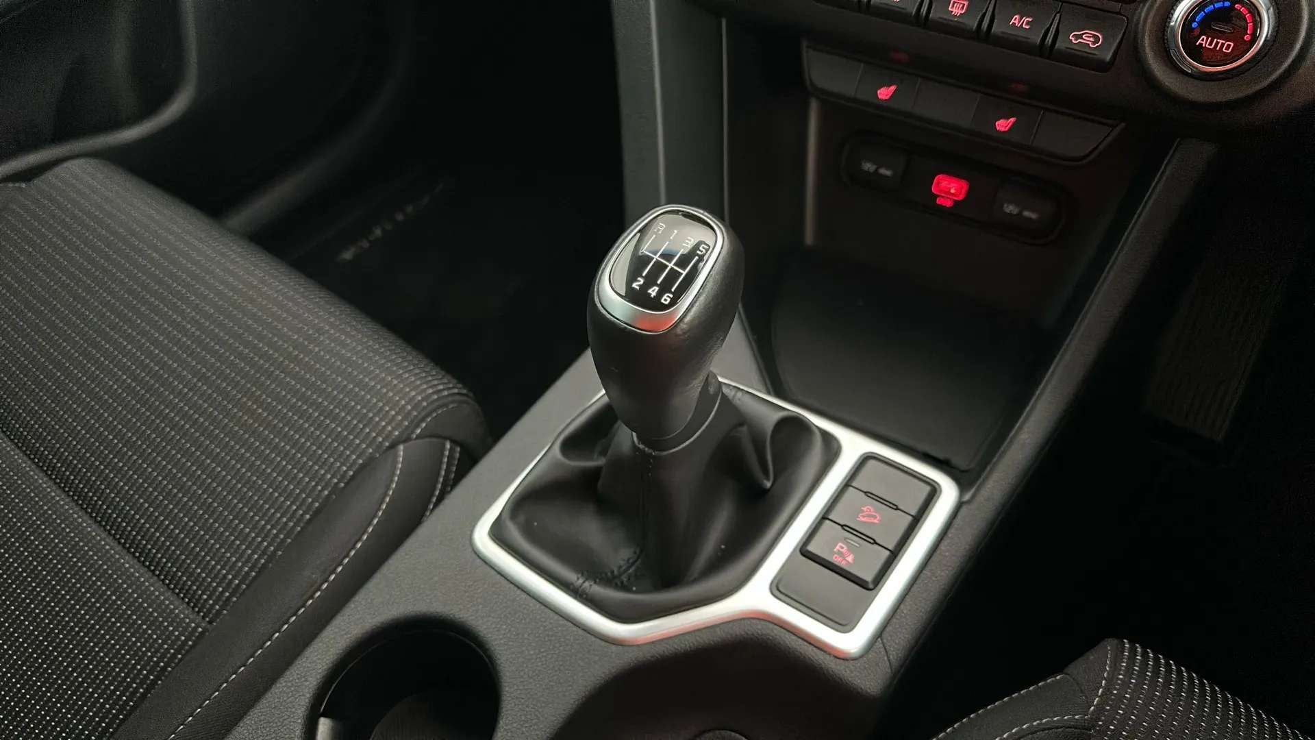 2021 KIA SPORTAGE 2021 KIA SPORTAGE