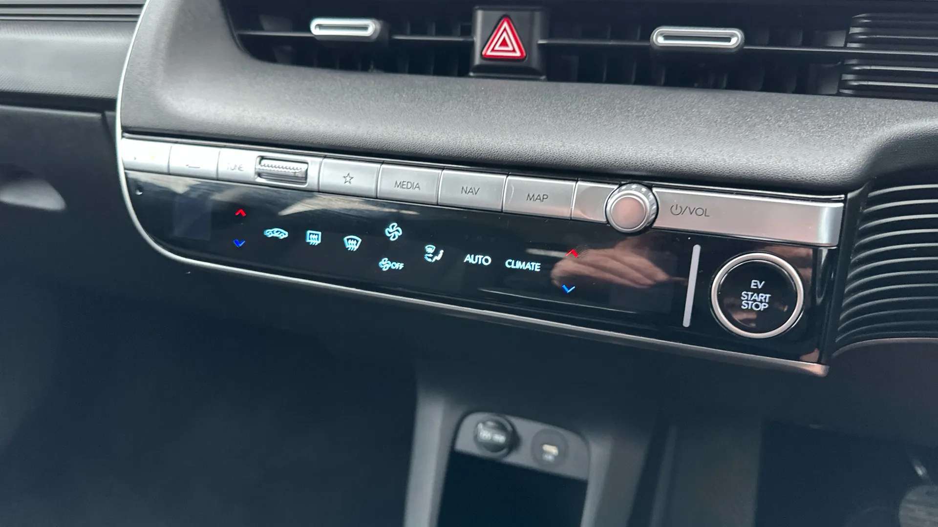 2024 HYUNDAI IONIQ 5 2024 HYUNDAI IONIQ 5