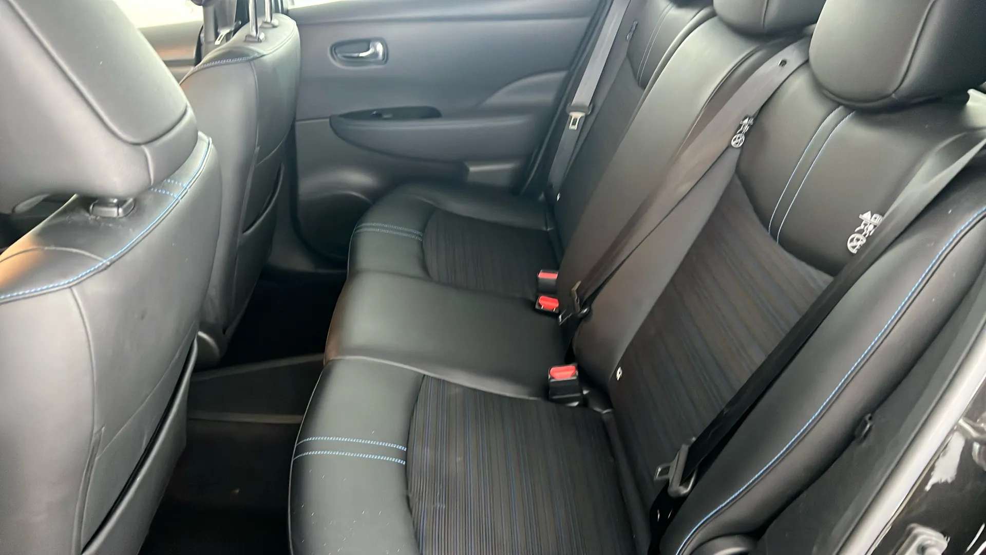 2022 NISSAN LEAF 2022 NISSAN LEAF