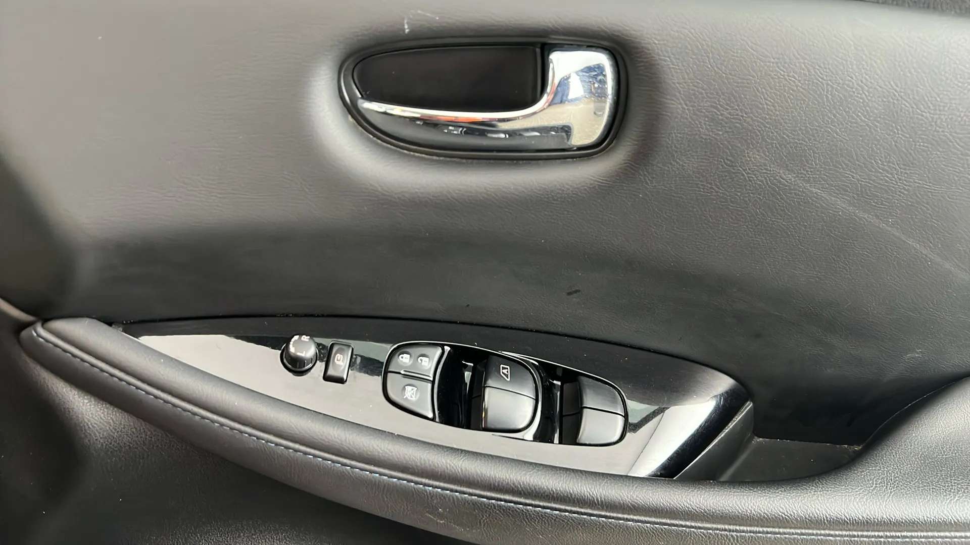 2022 NISSAN LEAF 2022 NISSAN LEAF