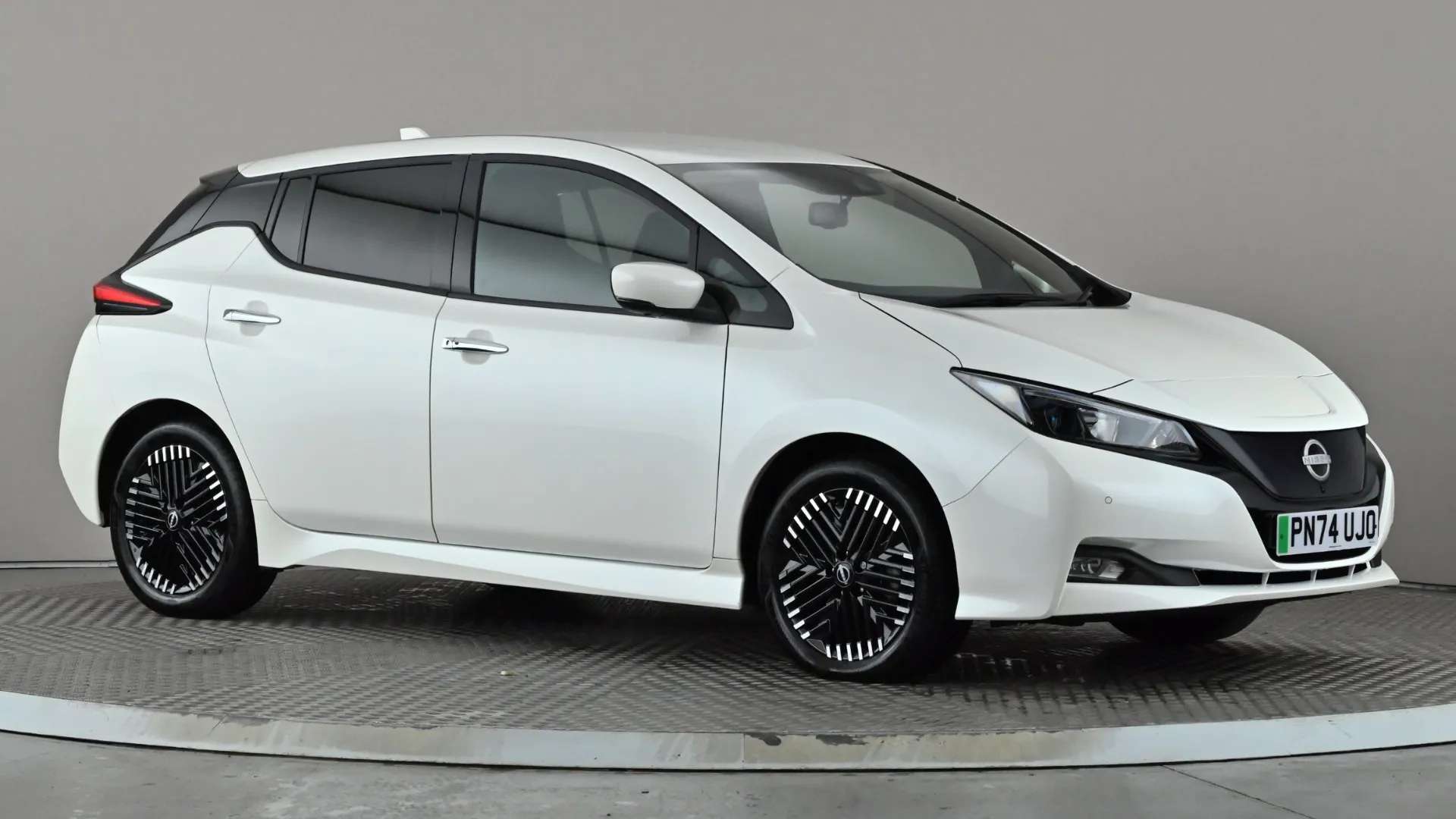A 2024 NISSAN LEAF 110kW N-Connecta 39kWh Auto A 2024 NISSAN LEAF 110kW N-Connecta 39kWh Auto
