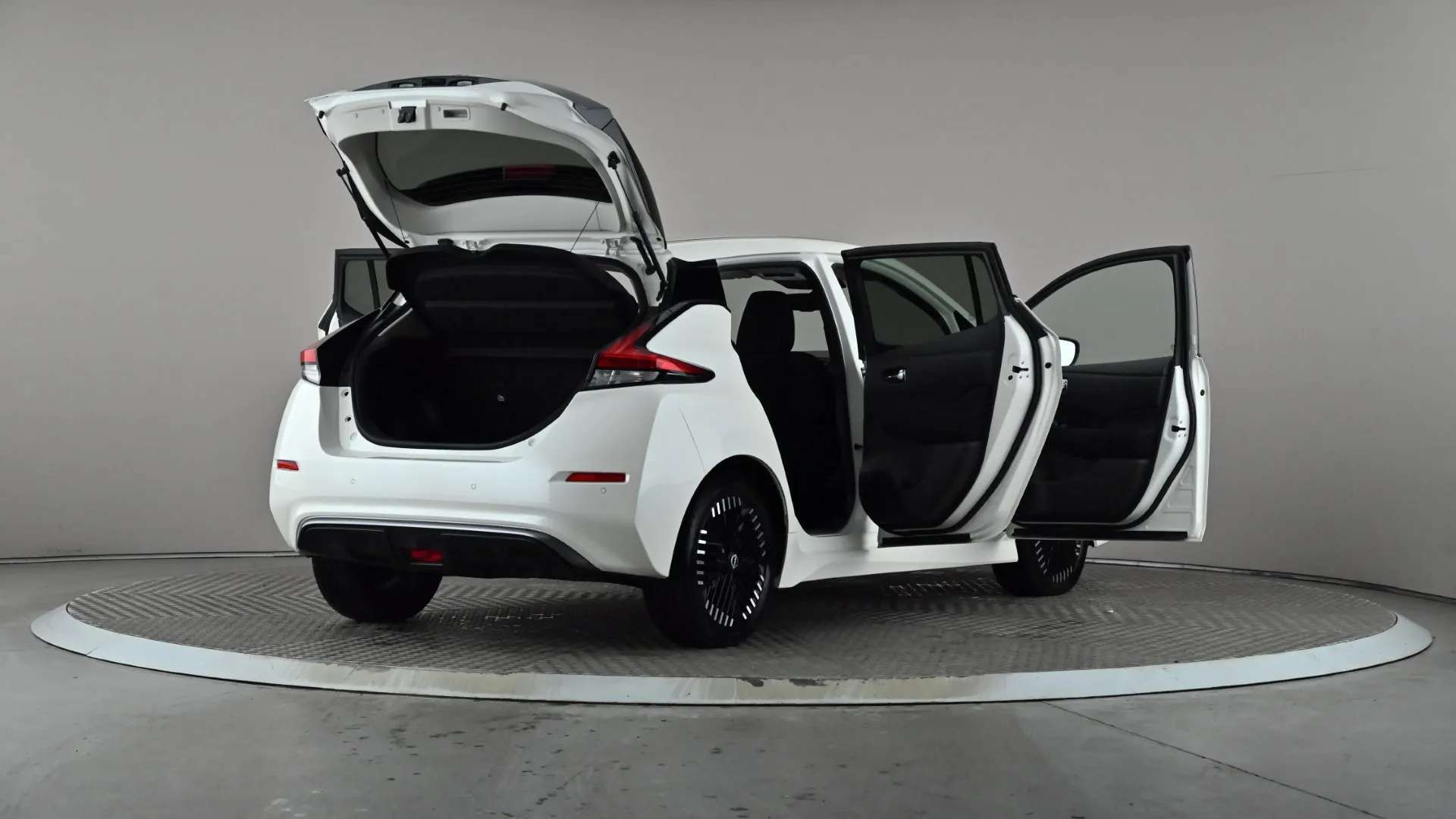 2024 NISSAN LEAF 2024 NISSAN LEAF