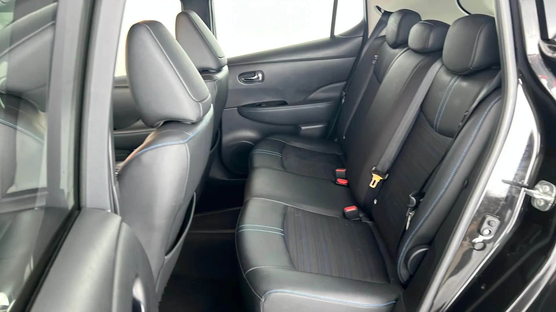 2022 NISSAN LEAF 2022 NISSAN LEAF