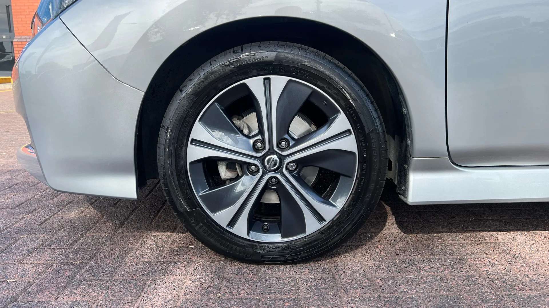 2021 NISSAN LEAF 2021 NISSAN LEAF