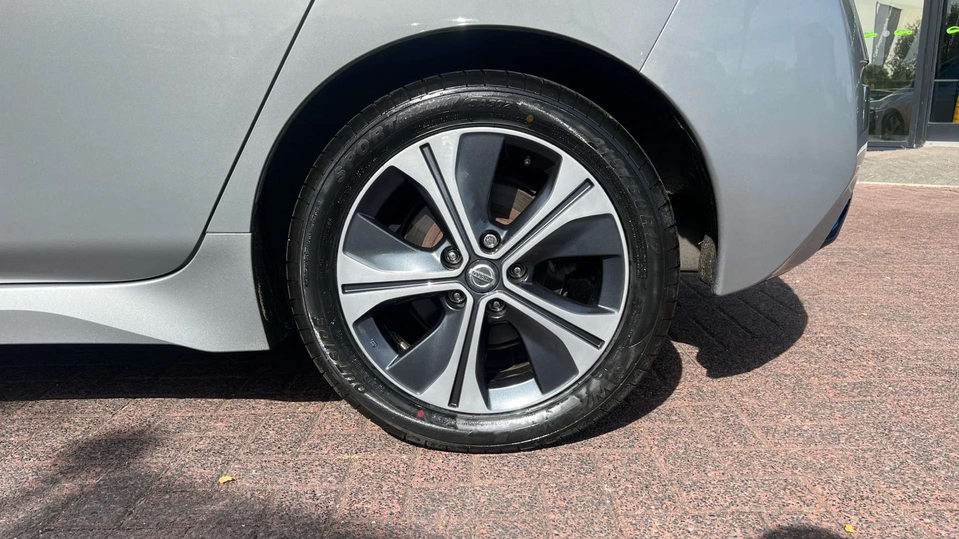 2021 NISSAN LEAF 2021 NISSAN LEAF