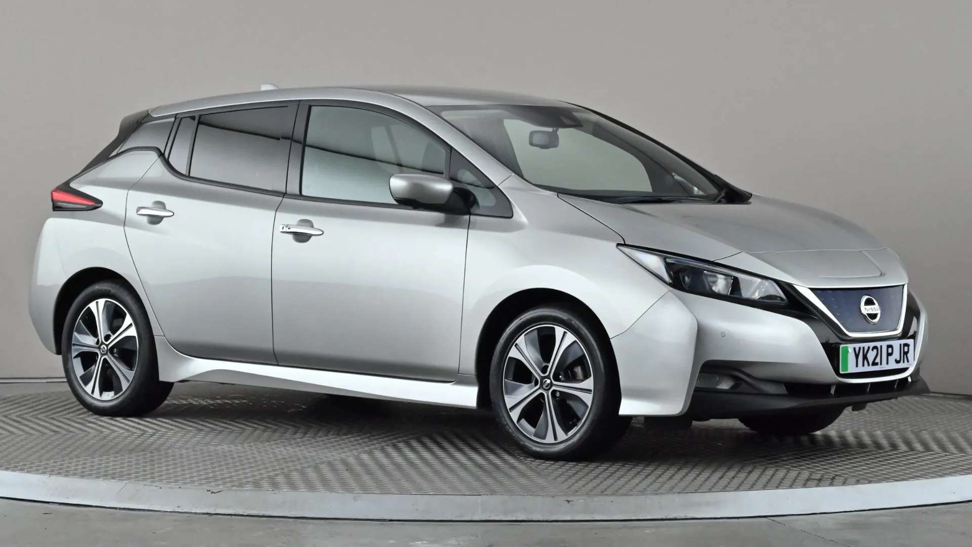 A 2021 NISSAN LEAF 110kW N-Connecta 40kWh Auto A 2021 NISSAN LEAF 110kW N-Connecta 40kWh Auto