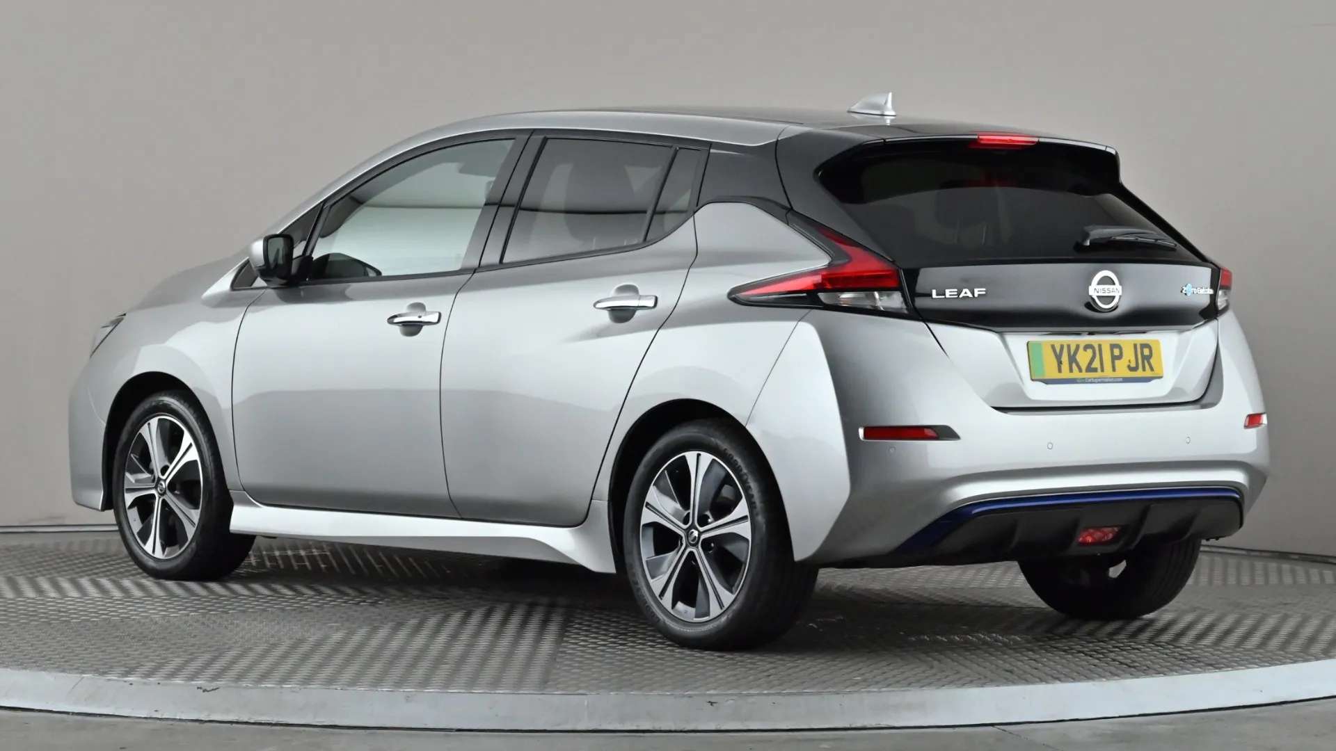 A 2021 NISSAN LEAF 110kW N-Connecta 40kWh Auto A 2021 NISSAN LEAF 110kW N-Connecta 40kWh Auto