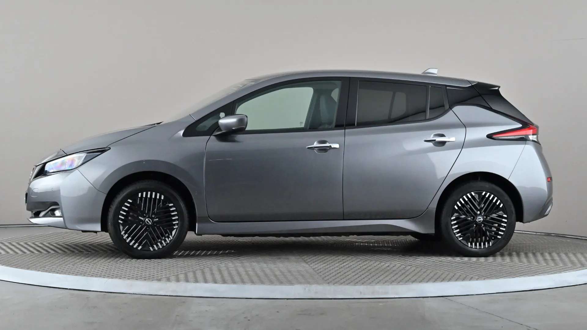 A 2022 NISSAN LEAF 160kW e+ N-Connecta 59kWh Auto A 2022 NISSAN LEAF 160kW e+ N-Connecta 59kWh Auto