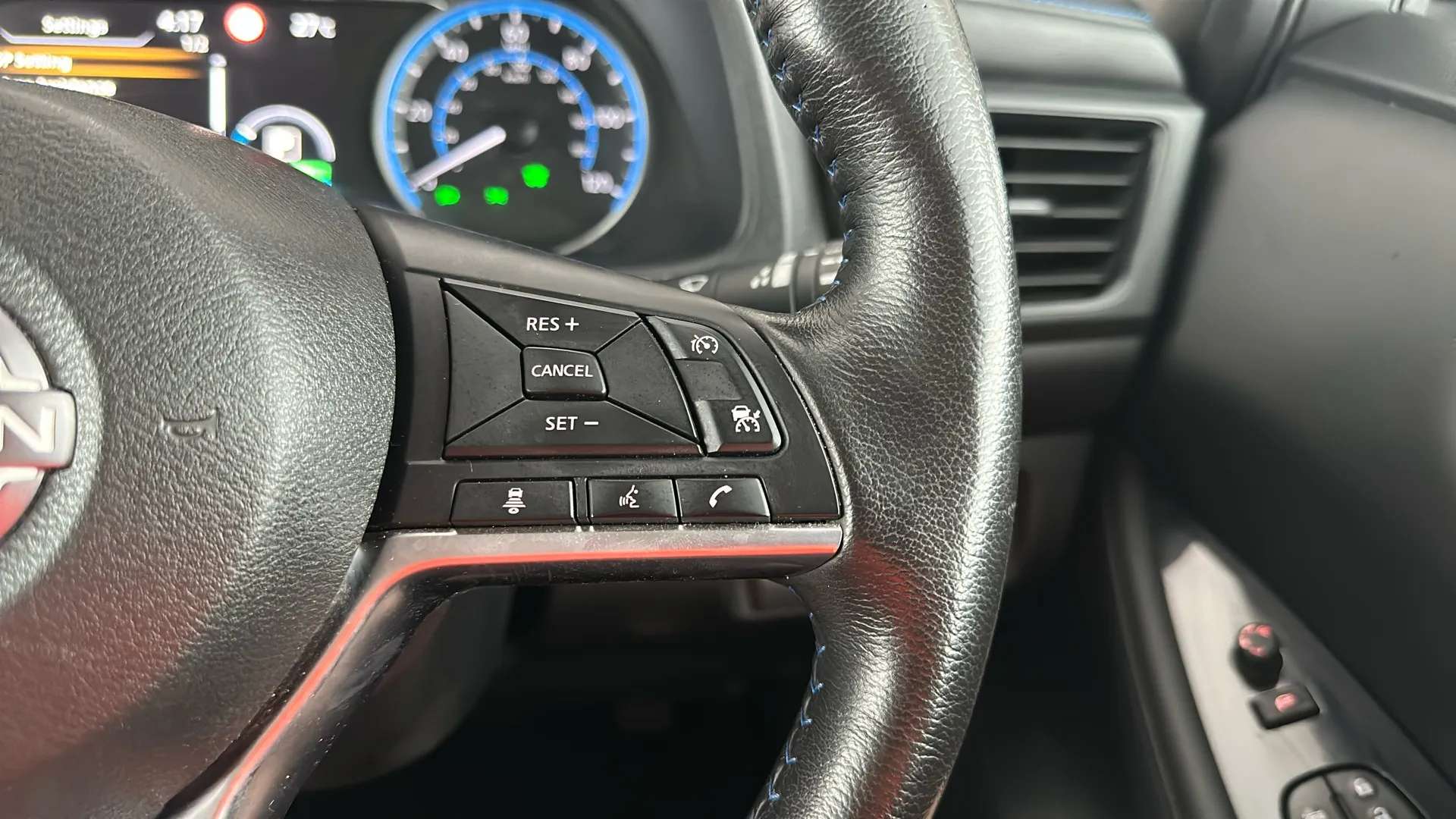 2022 NISSAN LEAF 2022 NISSAN LEAF