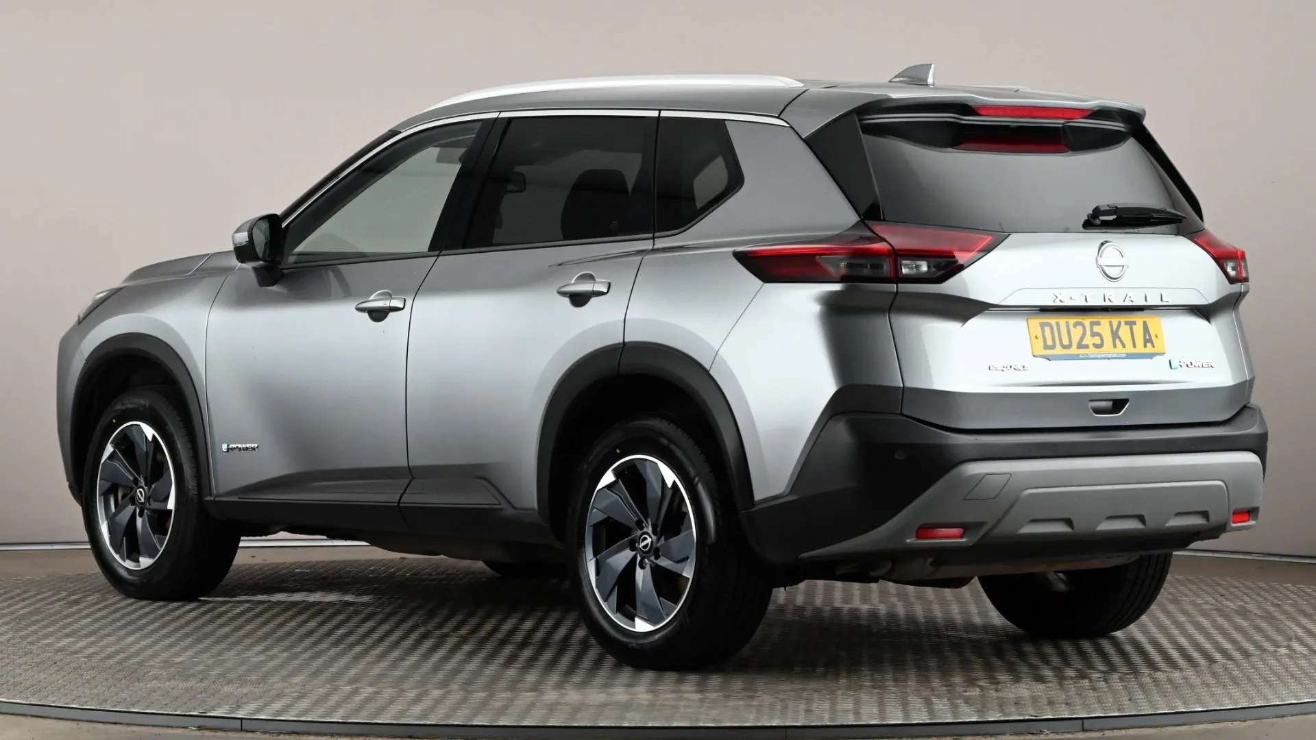 A 2025 NISSAN X-TRAIL 1.5 E-Power E-4orce 213 N-Connecta 7Seat Auto A 2025 NISSAN X-TRAIL 1.5 E-Power E-4orce 213 N-Connecta 7Seat Auto