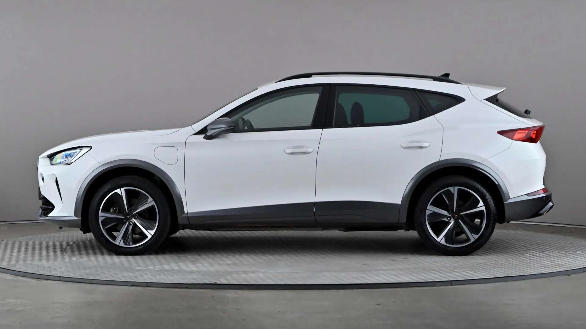 A 2024 CUPRA FORMENTOR 1.4 eHybrid 204 V1 DSG A 2024 CUPRA FORMENTOR 1.4 eHybrid 204 V1 DSG