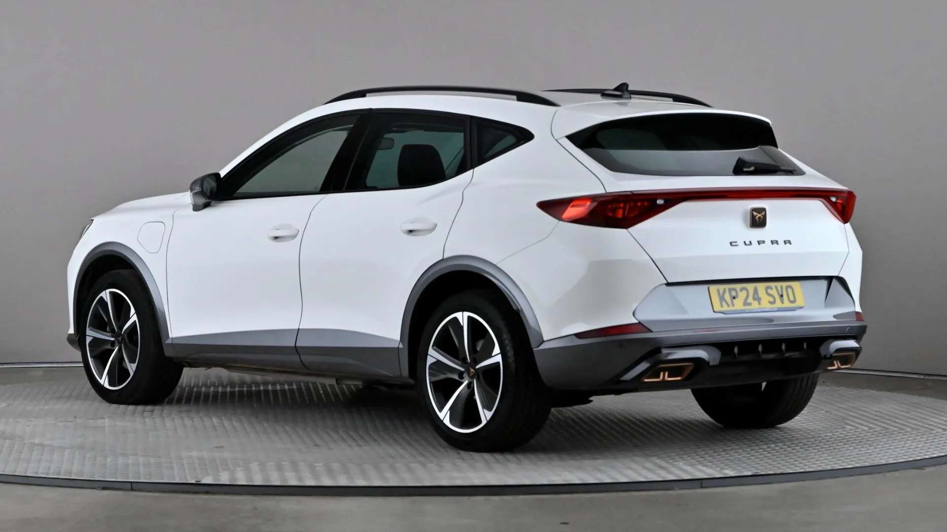 A 2024 CUPRA FORMENTOR 1.4 eHybrid 204 V1 DSG A 2024 CUPRA FORMENTOR 1.4 eHybrid 204 V1 DSG