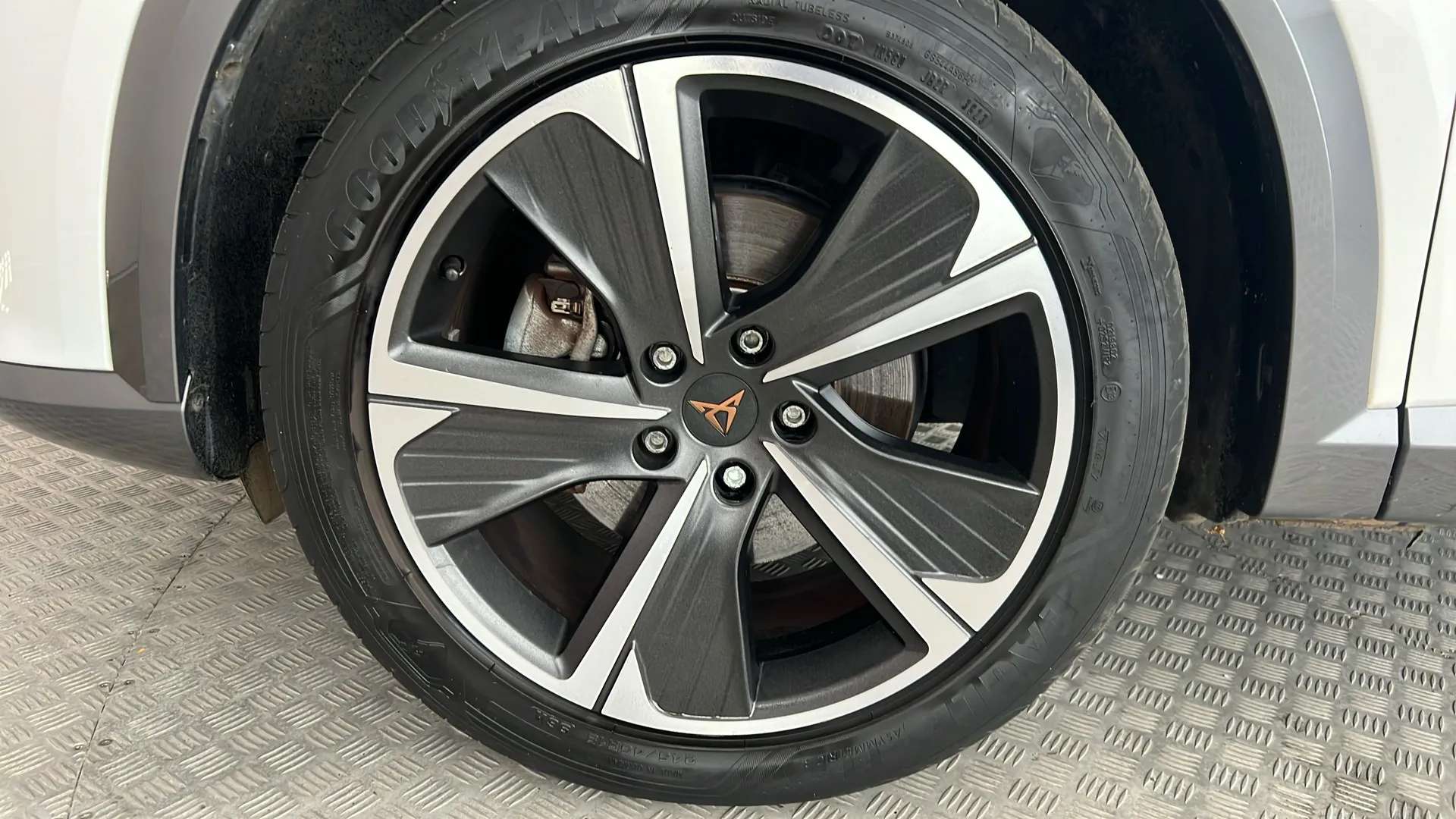 2024 CUPRA FORMENTOR 2024 CUPRA FORMENTOR