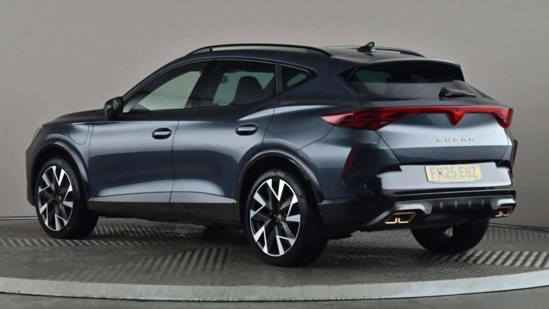 A 2025 CUPRA FORMENTOR 1.5 eHybrid 204 V2 DSG A 2025 CUPRA FORMENTOR 1.5 eHybrid 204 V2 DSG