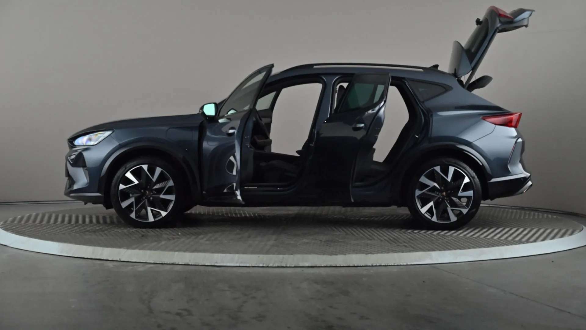 2025 CUPRA FORMENTOR 2025 CUPRA FORMENTOR