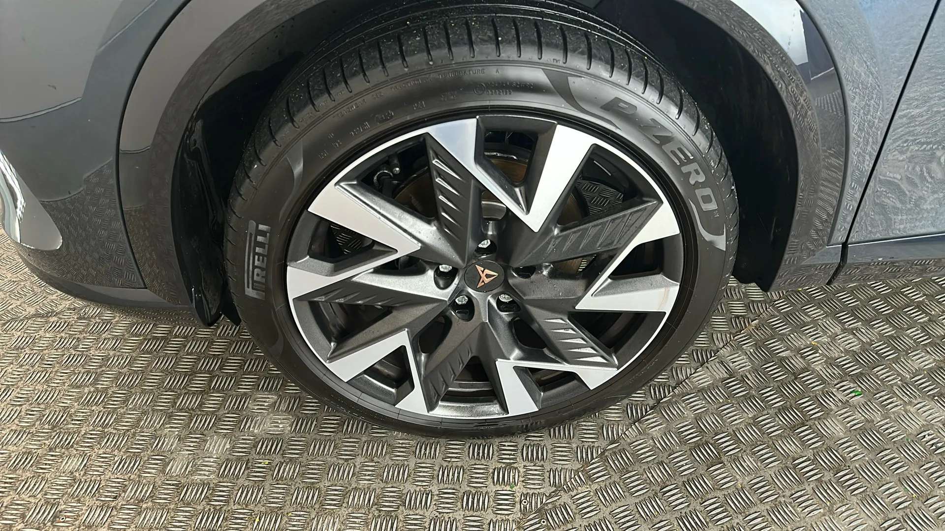 2025 CUPRA FORMENTOR 2025 CUPRA FORMENTOR