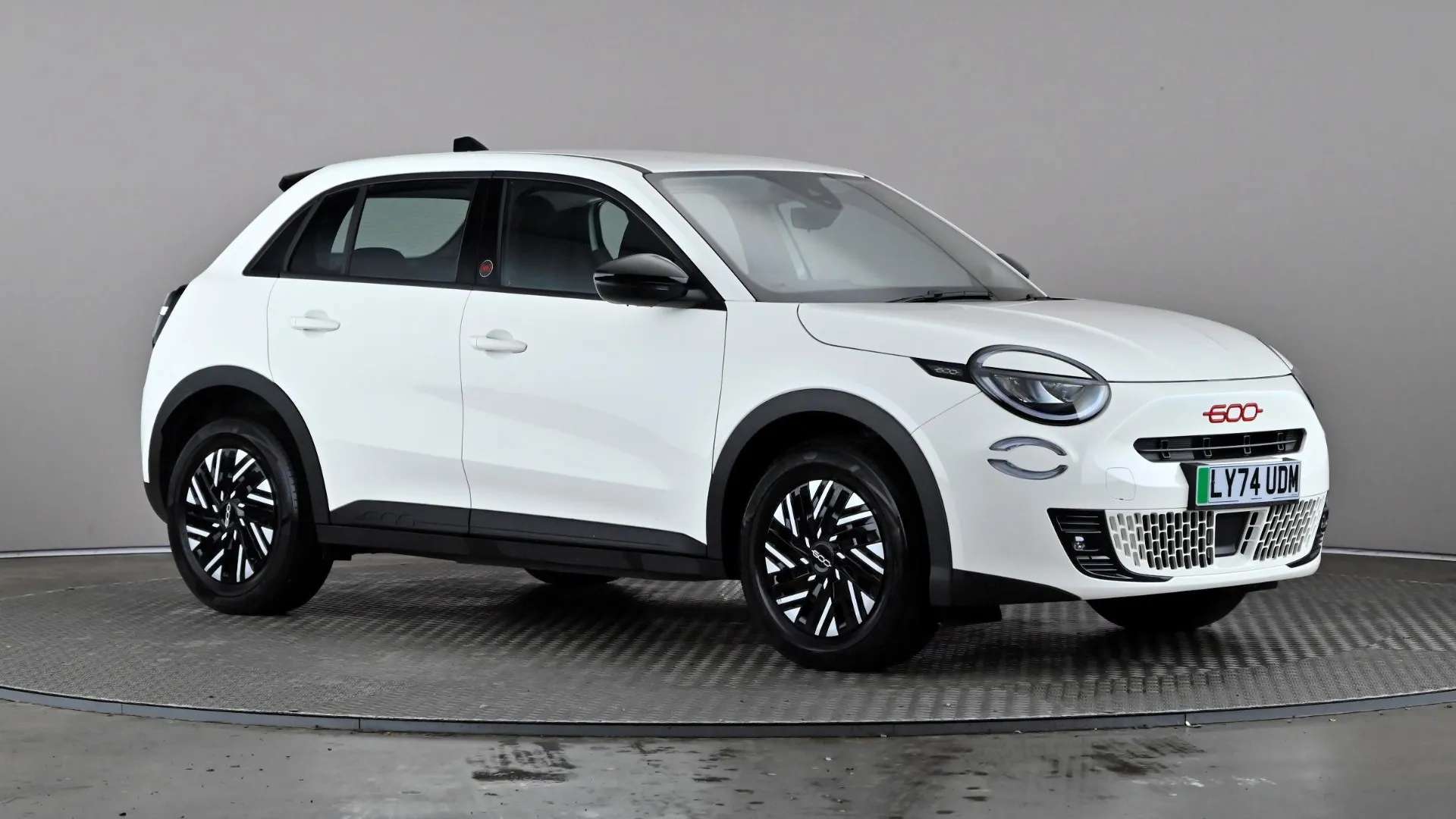 2025 FIAT 600 2025 FIAT 600