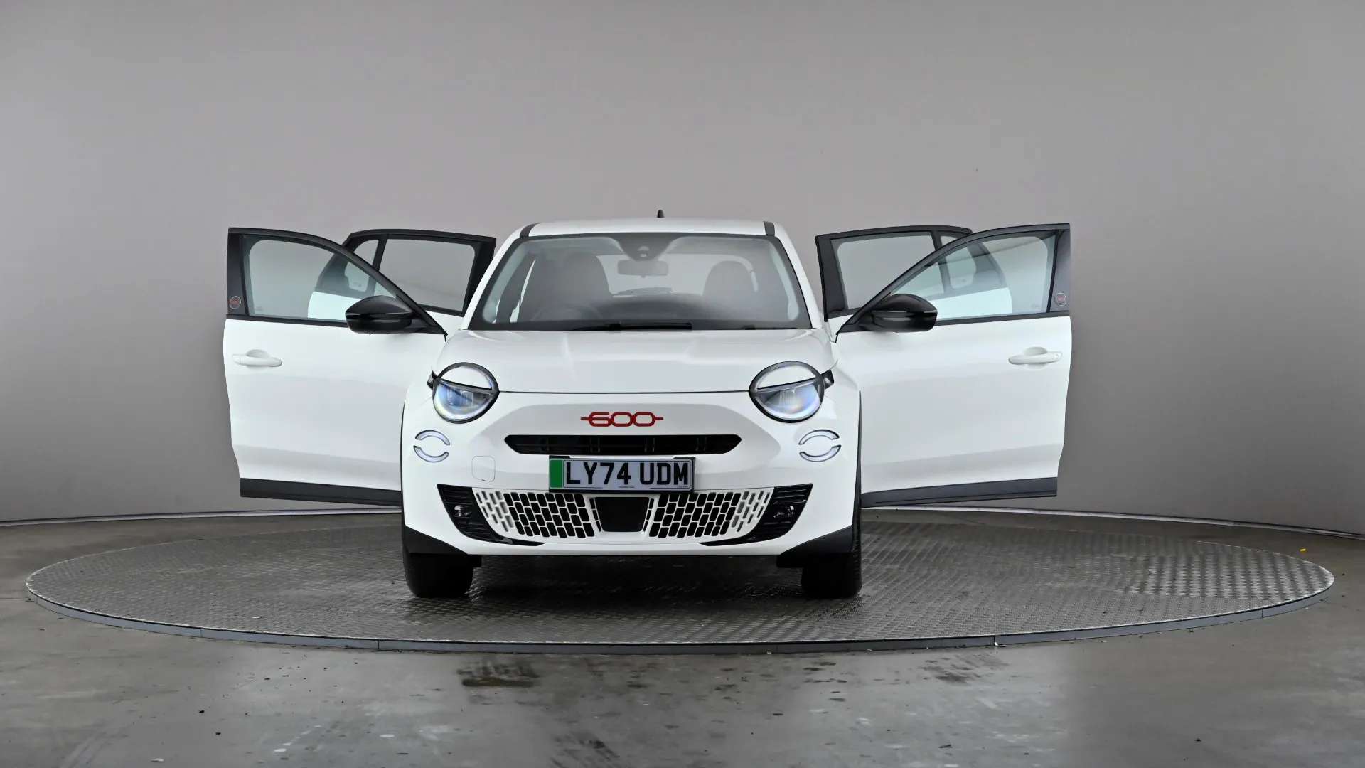 2025 FIAT 600 2025 FIAT 600