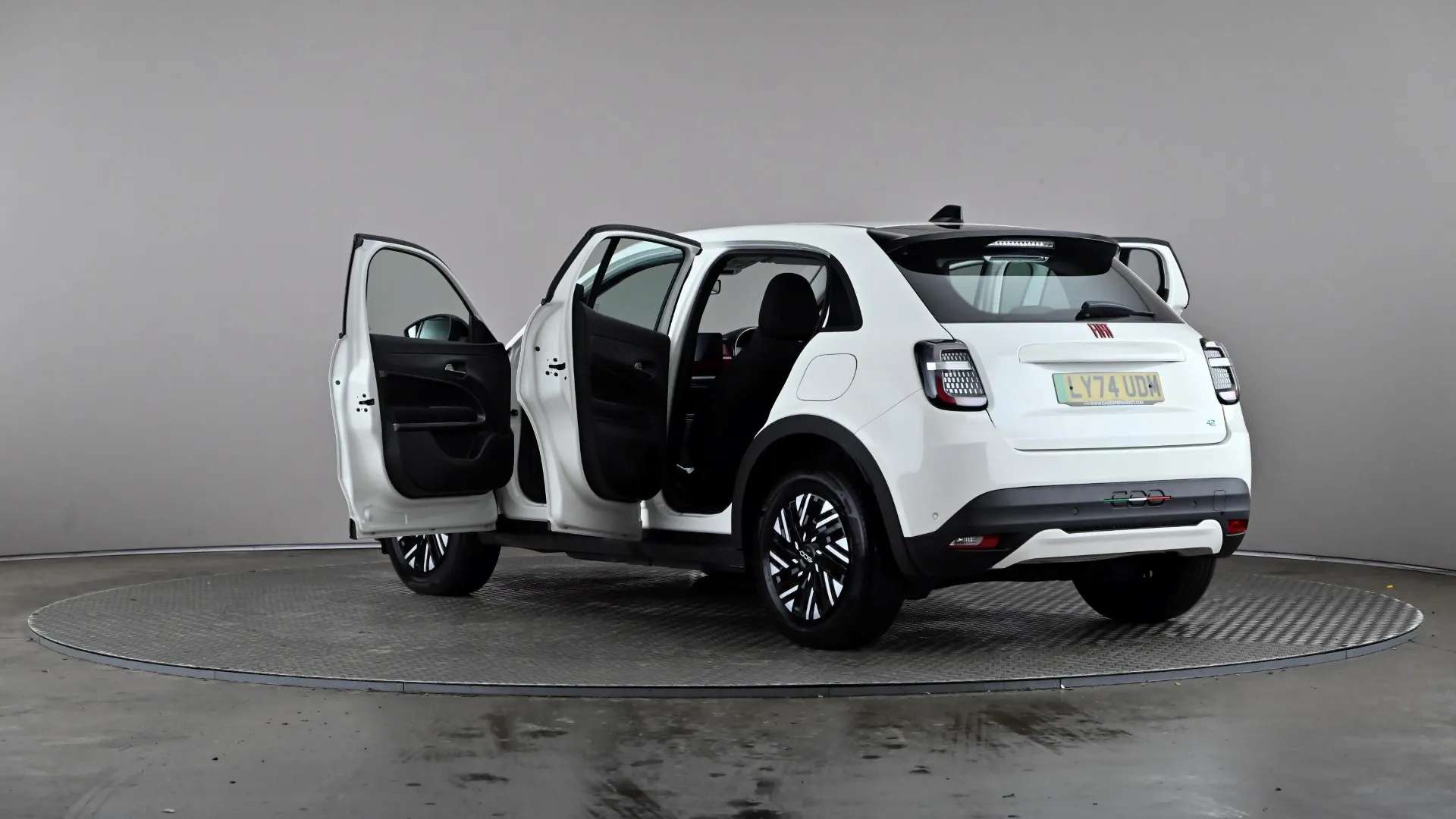 2025 FIAT 600 2025 FIAT 600