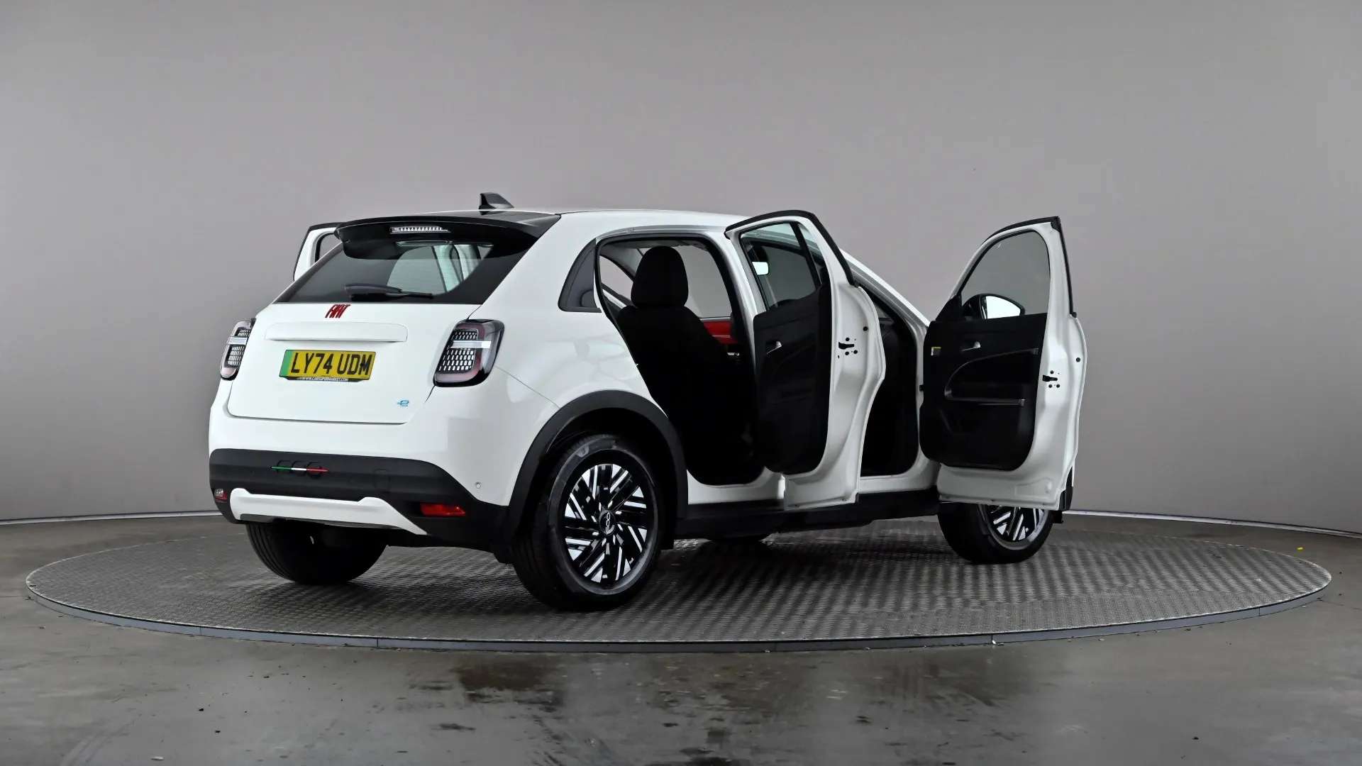 2025 FIAT 600 2025 FIAT 600