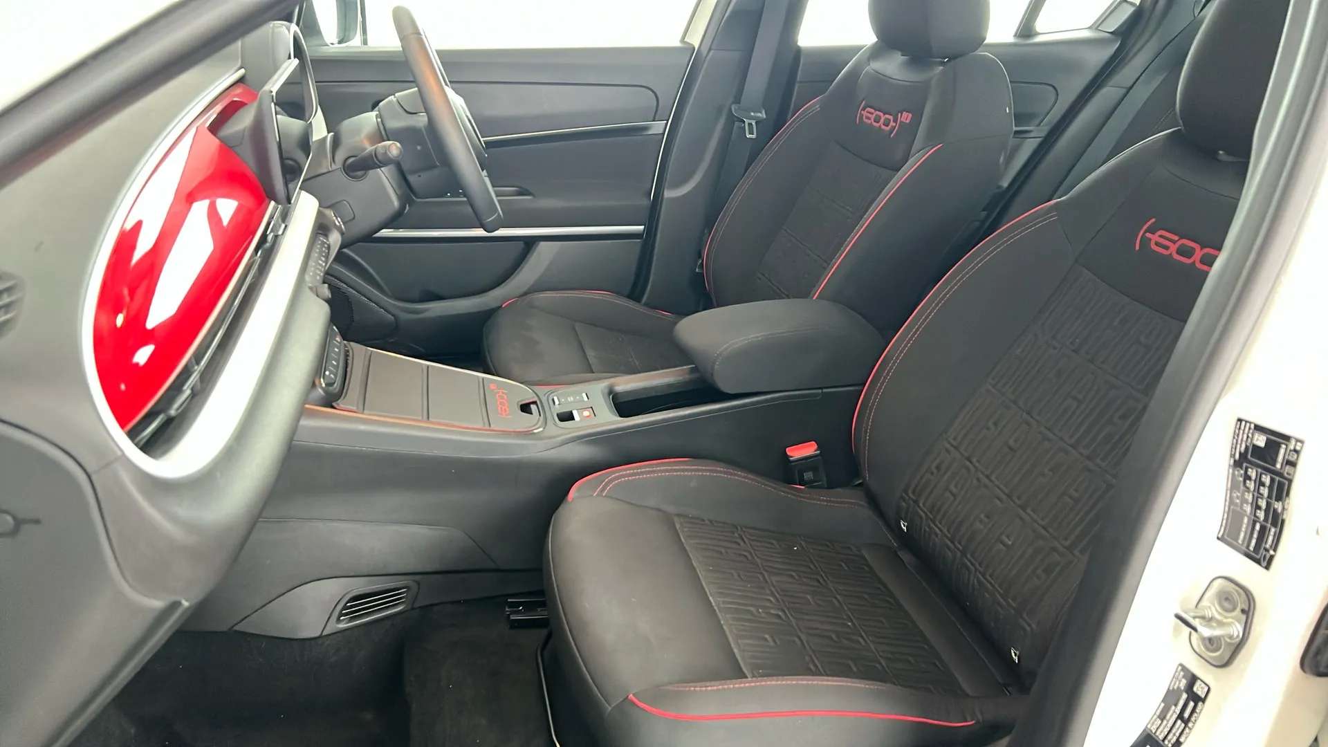 2025 FIAT 600 2025 FIAT 600