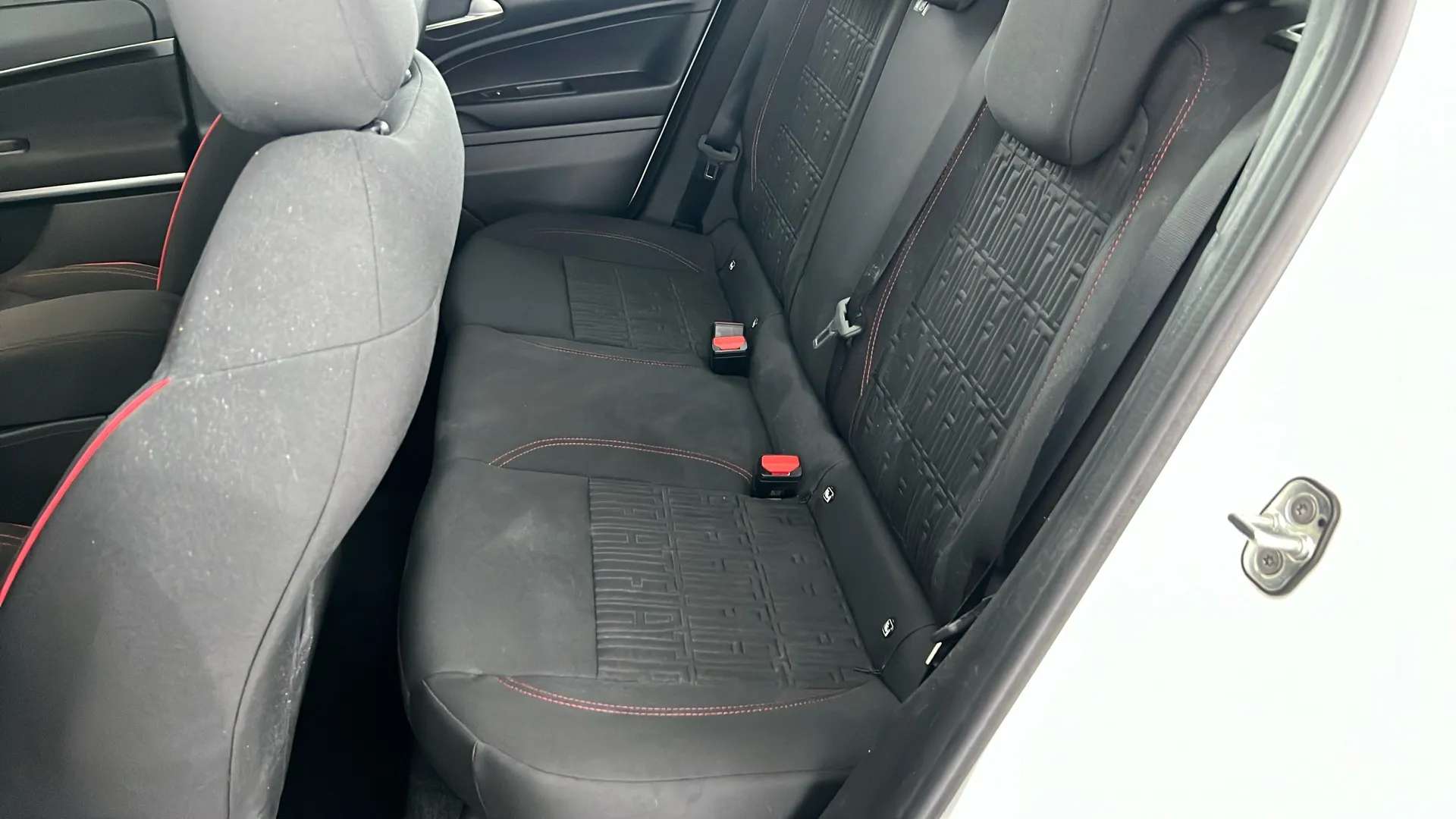 2025 FIAT 600 2025 FIAT 600