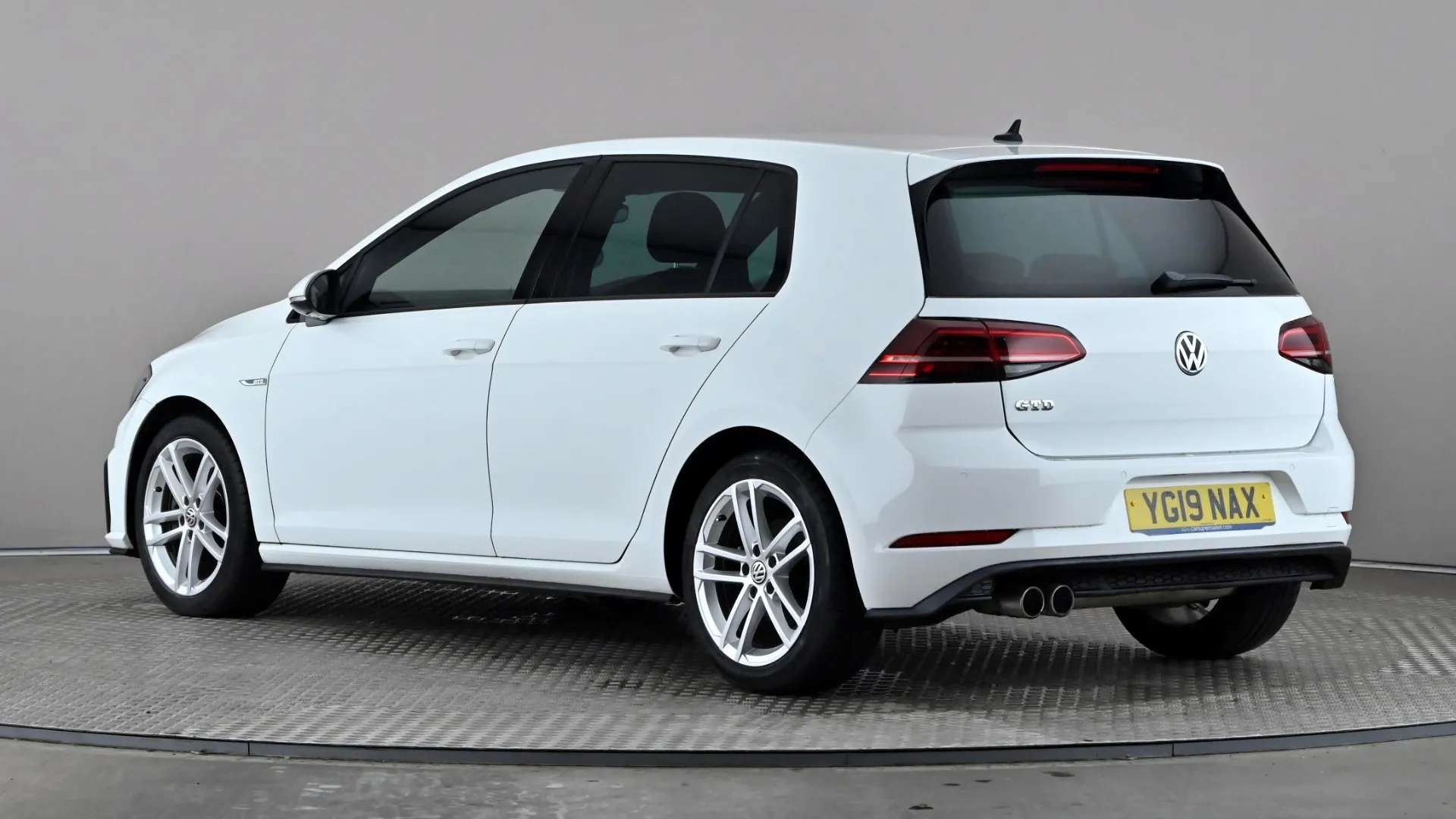 A 2019 VOLKSWAGEN GOLF 2.0 TDI 184 GTD BlueLine DSG A 2019 VOLKSWAGEN GOLF 2.0 TDI 184 GTD BlueLine DSG