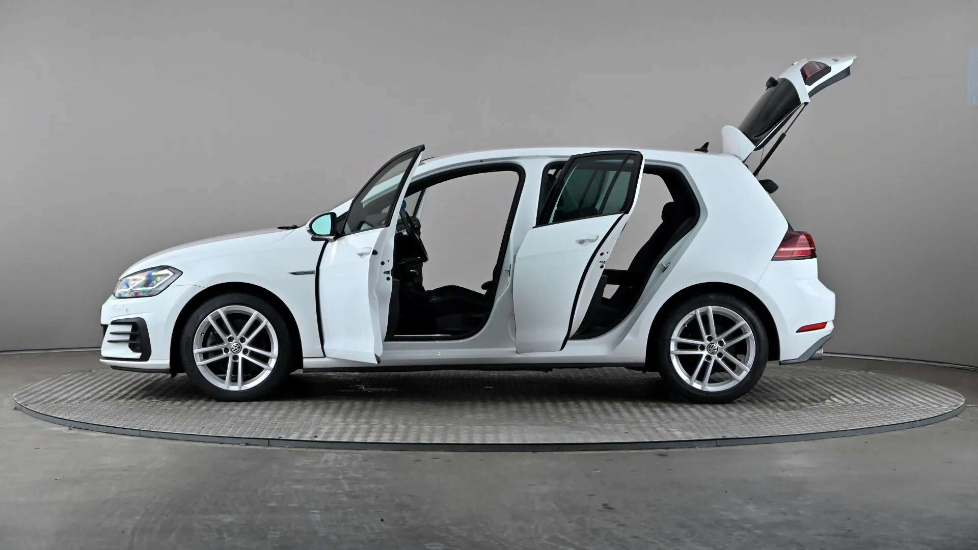 2019 VOLKSWAGEN GOLF 2019 VOLKSWAGEN GOLF