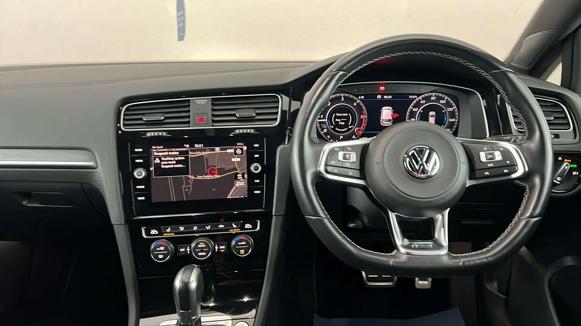 2019 VOLKSWAGEN GOLF 2019 VOLKSWAGEN GOLF