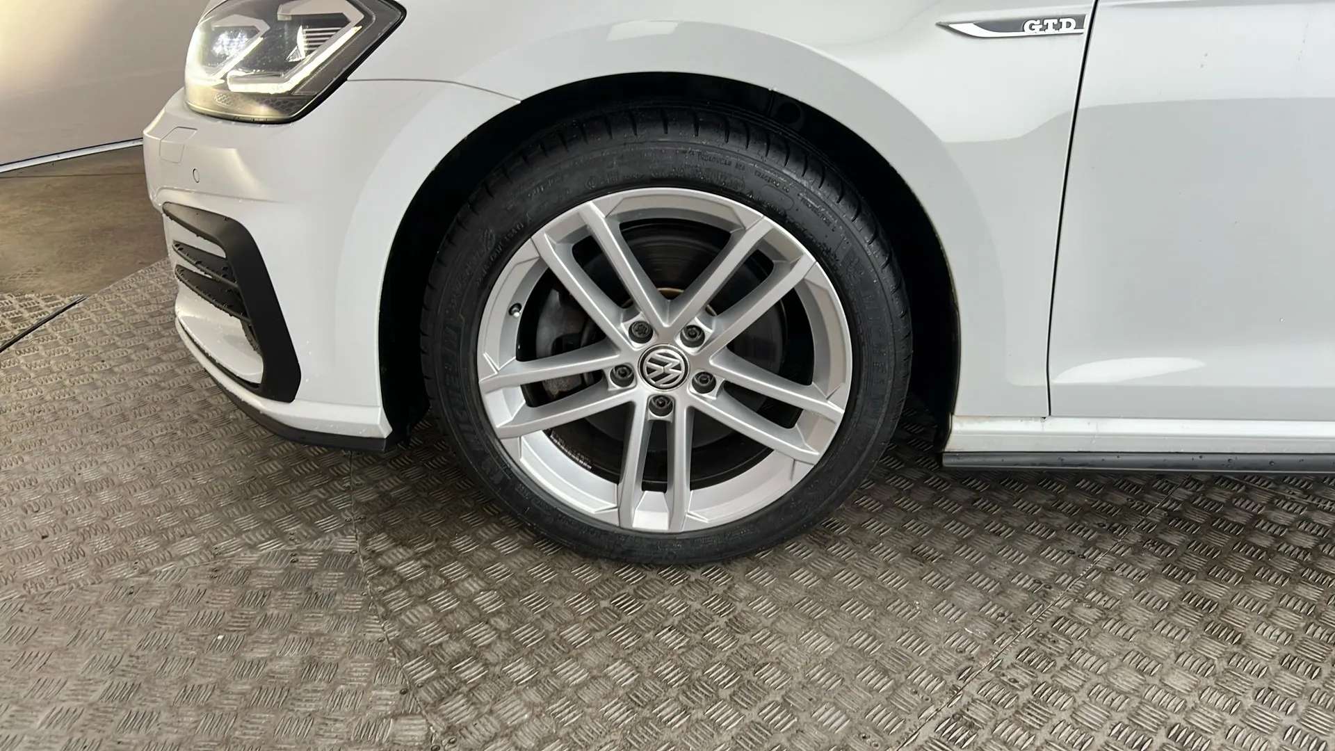 2019 VOLKSWAGEN GOLF 2019 VOLKSWAGEN GOLF