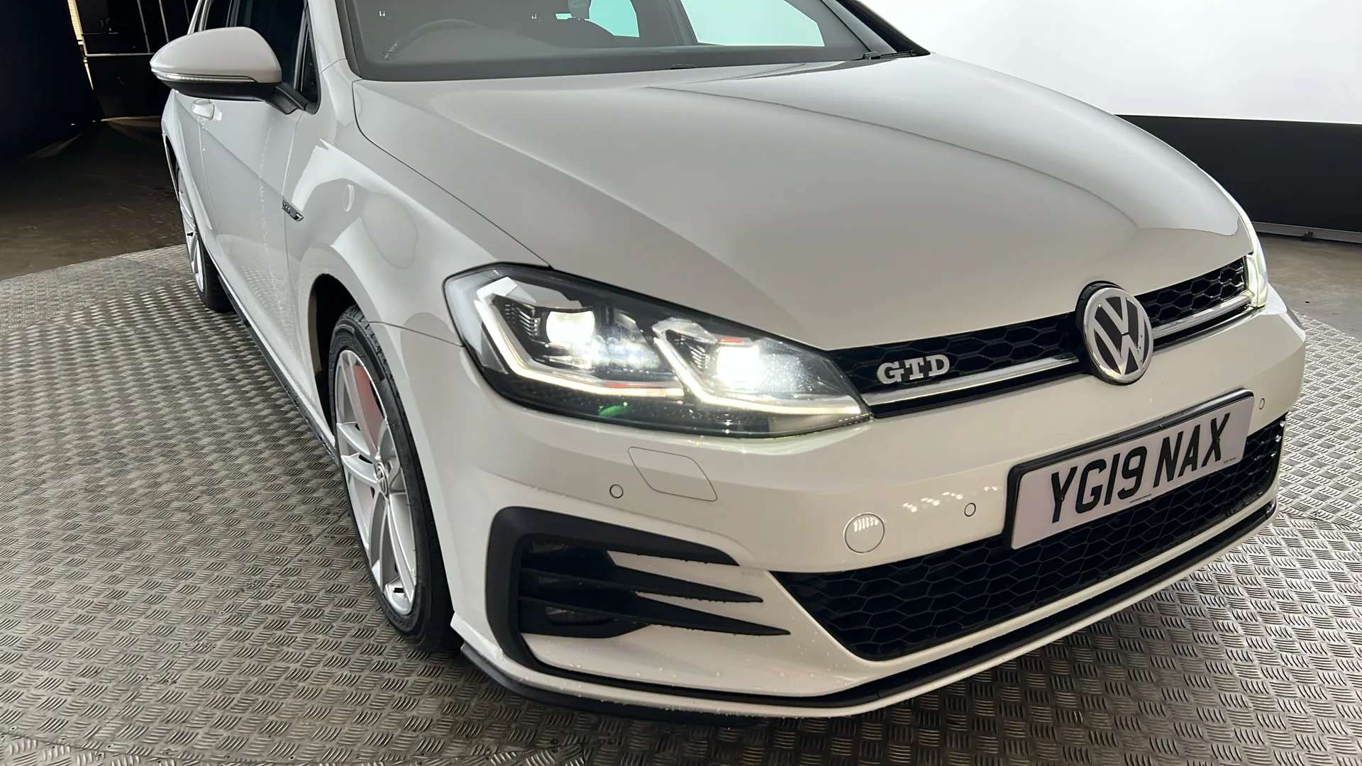 2019 VOLKSWAGEN GOLF 2019 VOLKSWAGEN GOLF