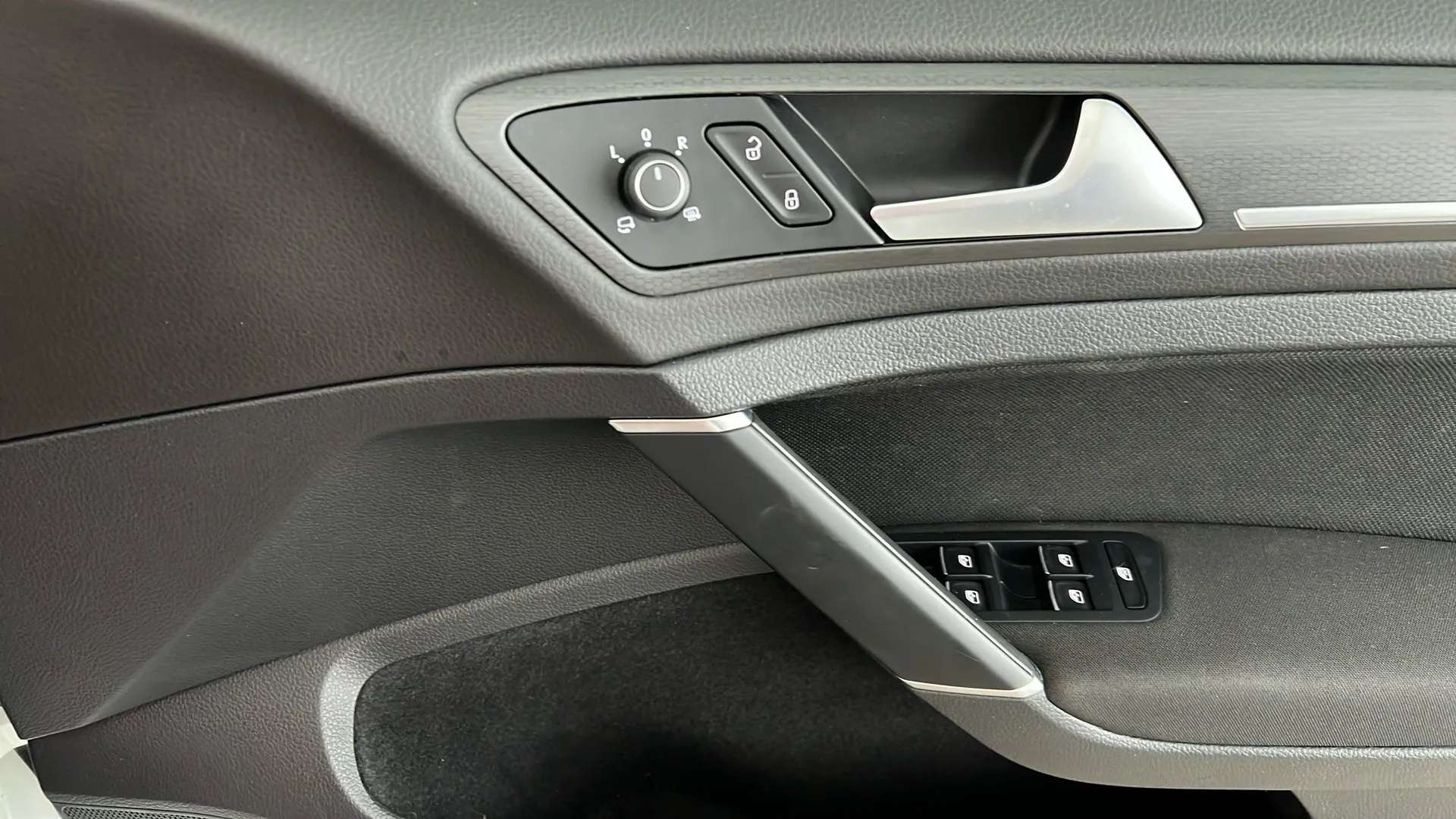 2019 VOLKSWAGEN GOLF 2019 VOLKSWAGEN GOLF