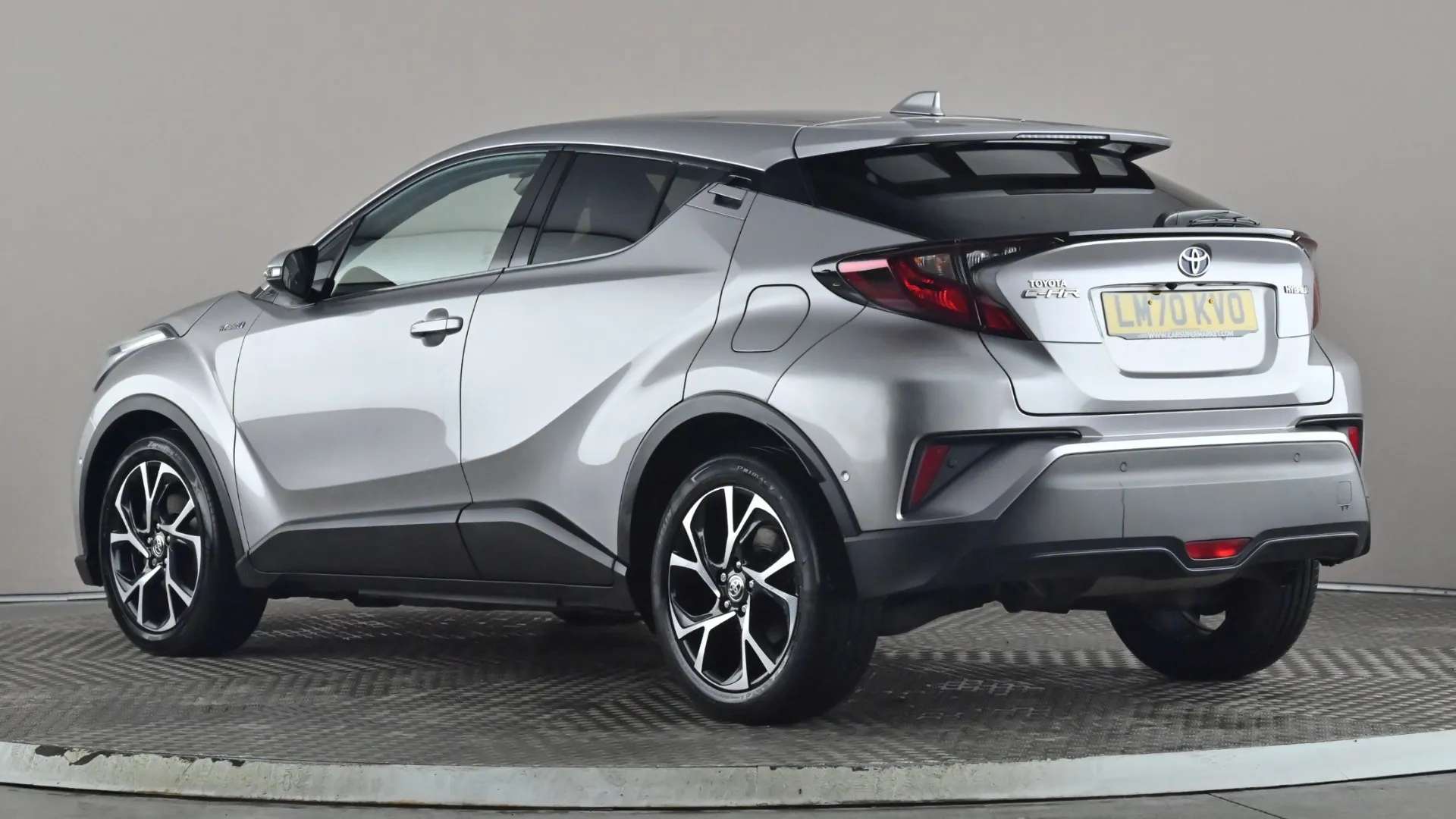 A 2020 TOYOTA C-HR 1.8 Hybrid Design CVT A 2020 TOYOTA C-HR 1.8 Hybrid Design CVT