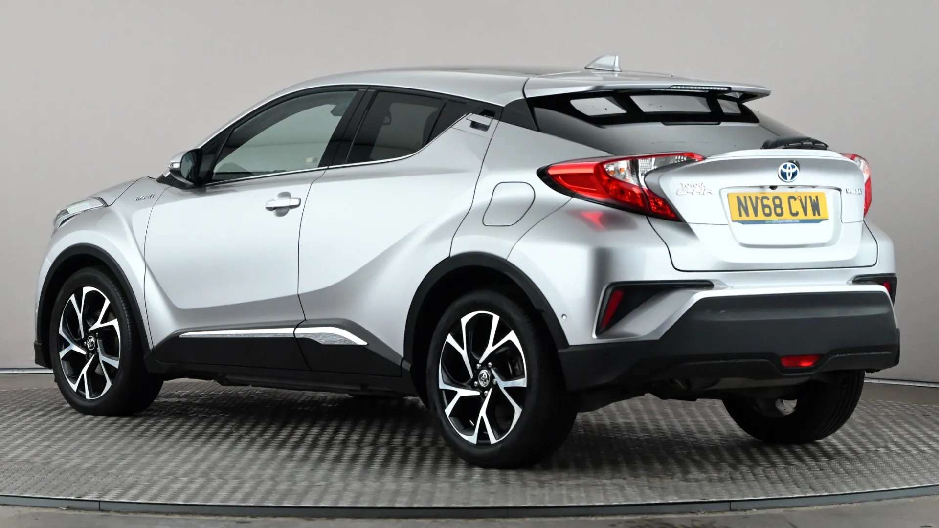 A 2018 TOYOTA C-HR 1.8 Hybrid Design CVT A 2018 TOYOTA C-HR 1.8 Hybrid Design CVT
