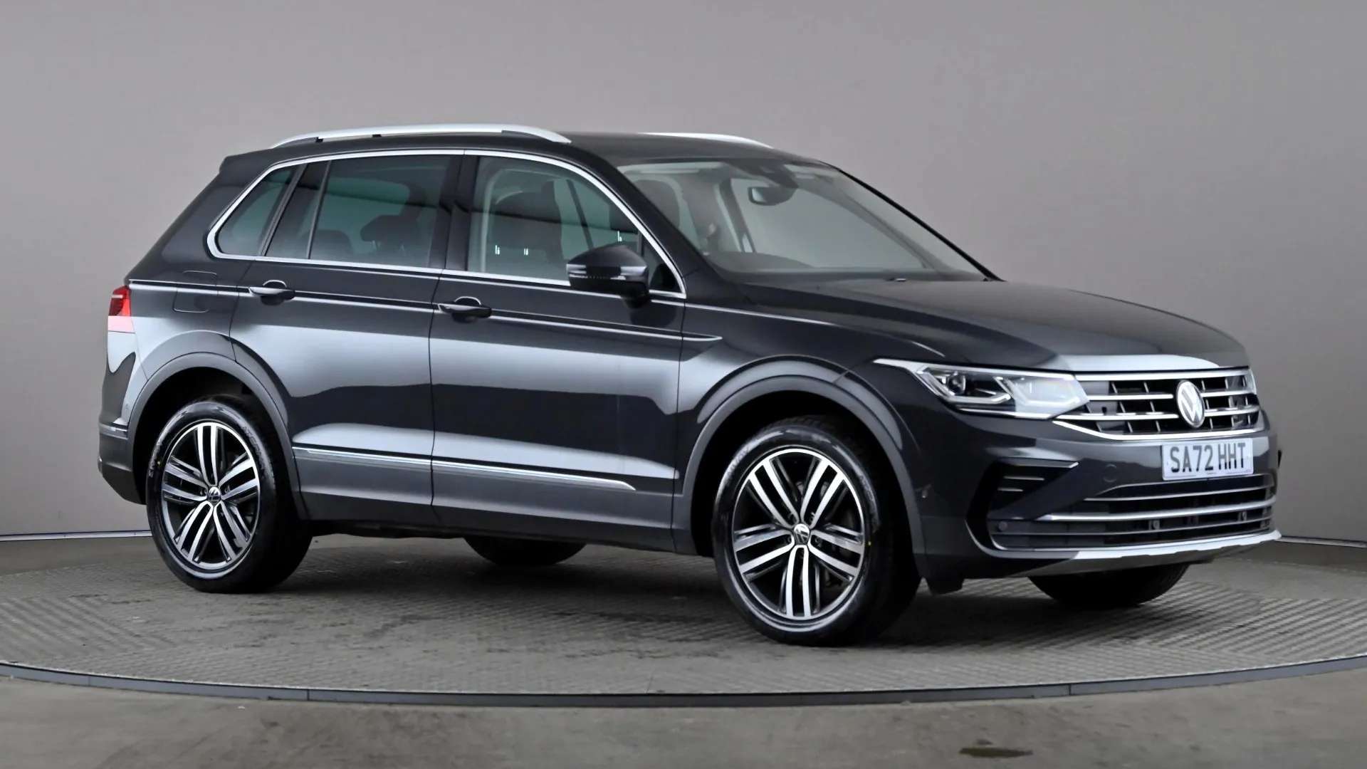 A 2022 VOLKSWAGEN TIGUAN 1.4 TSI eHybrid Elegance DSG A 2022 VOLKSWAGEN TIGUAN 1.4 TSI eHybrid Elegance DSG