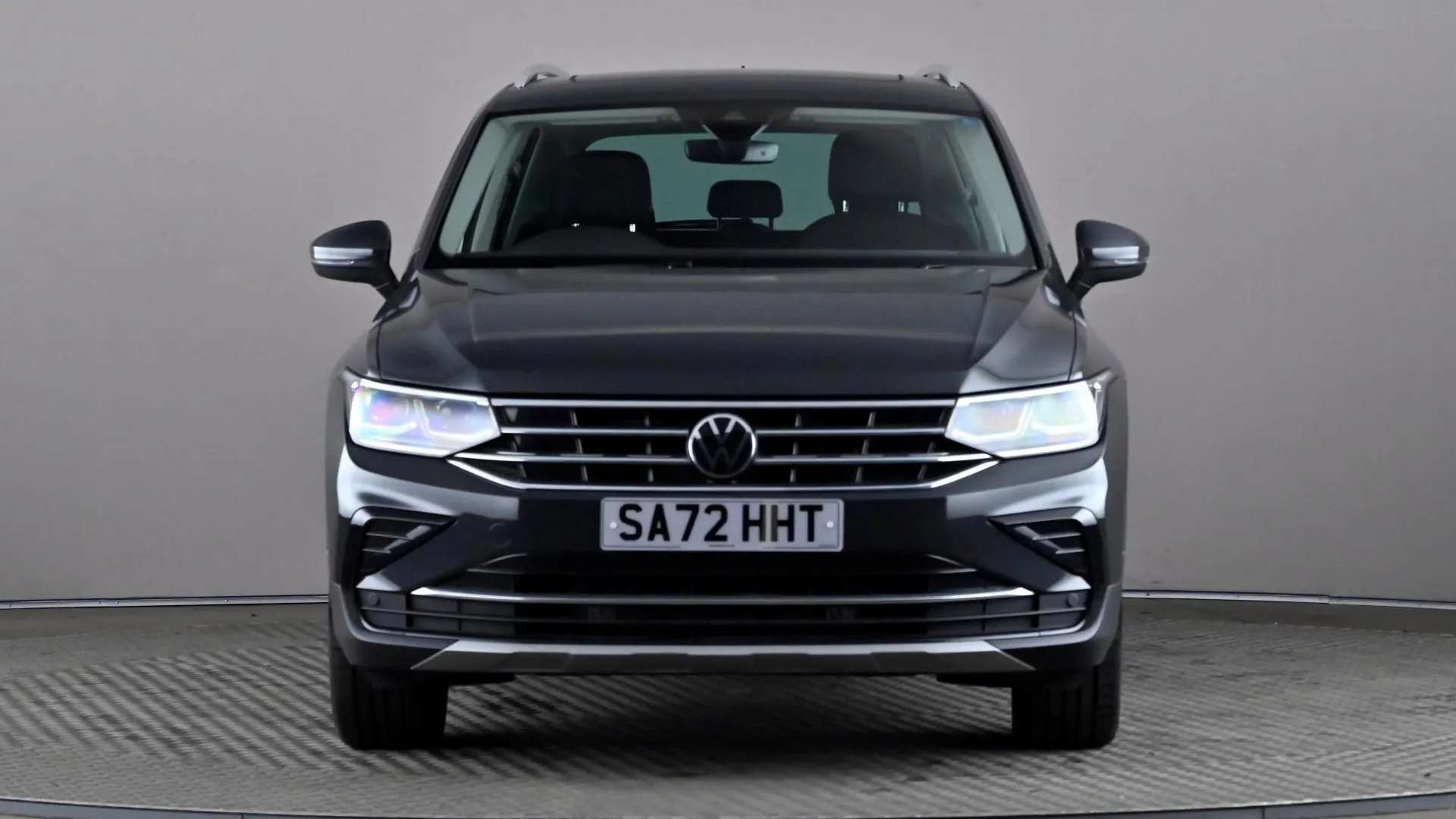 A 2022 VOLKSWAGEN TIGUAN 1.4 TSI eHybrid Elegance DSG A 2022 VOLKSWAGEN TIGUAN 1.4 TSI eHybrid Elegance DSG