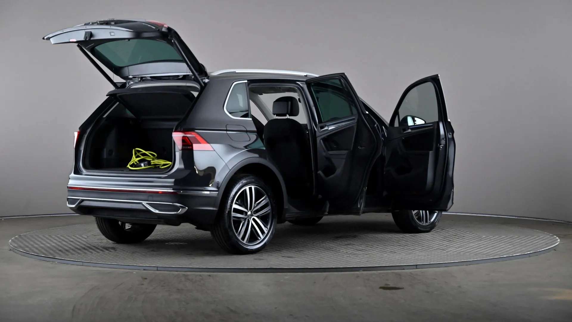 2022 VOLKSWAGEN TIGUAN 2022 VOLKSWAGEN TIGUAN