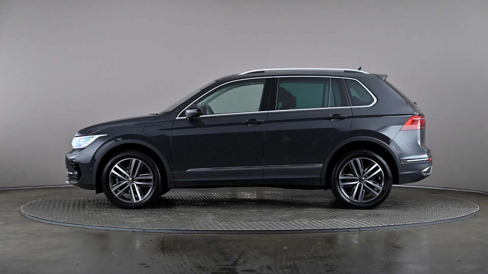 2023 VOLKSWAGEN TIGUAN 2023 VOLKSWAGEN TIGUAN